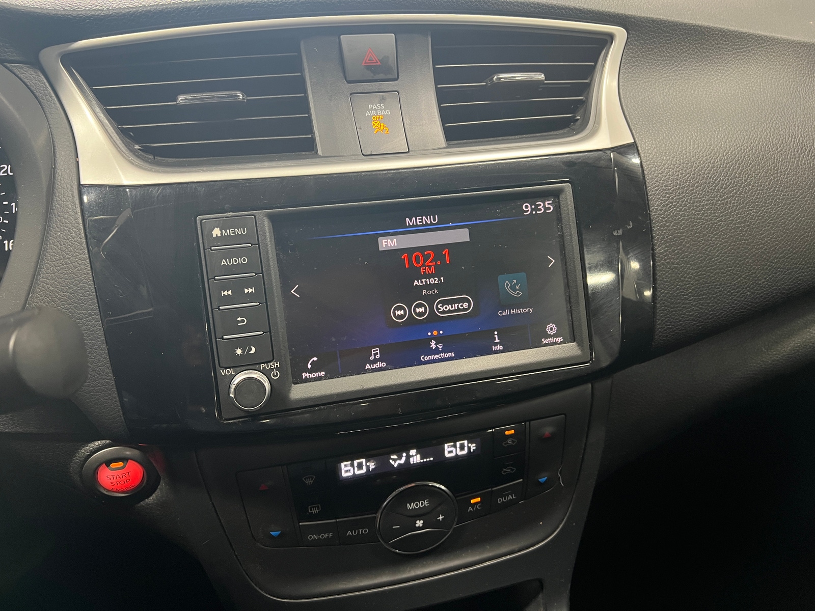 Thumbnail: 2019 Nissan Sentra - 4