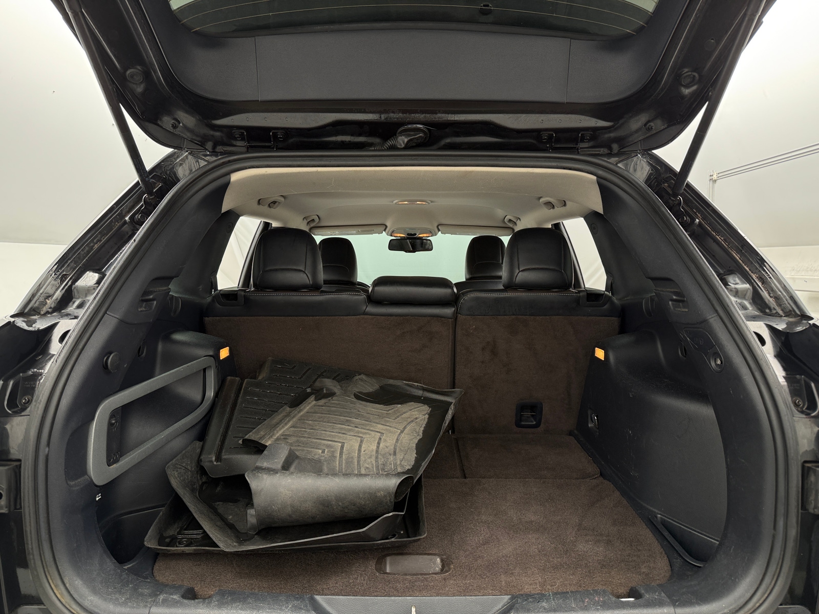 Thumbnail: 2015 Jeep Cherokee - 6