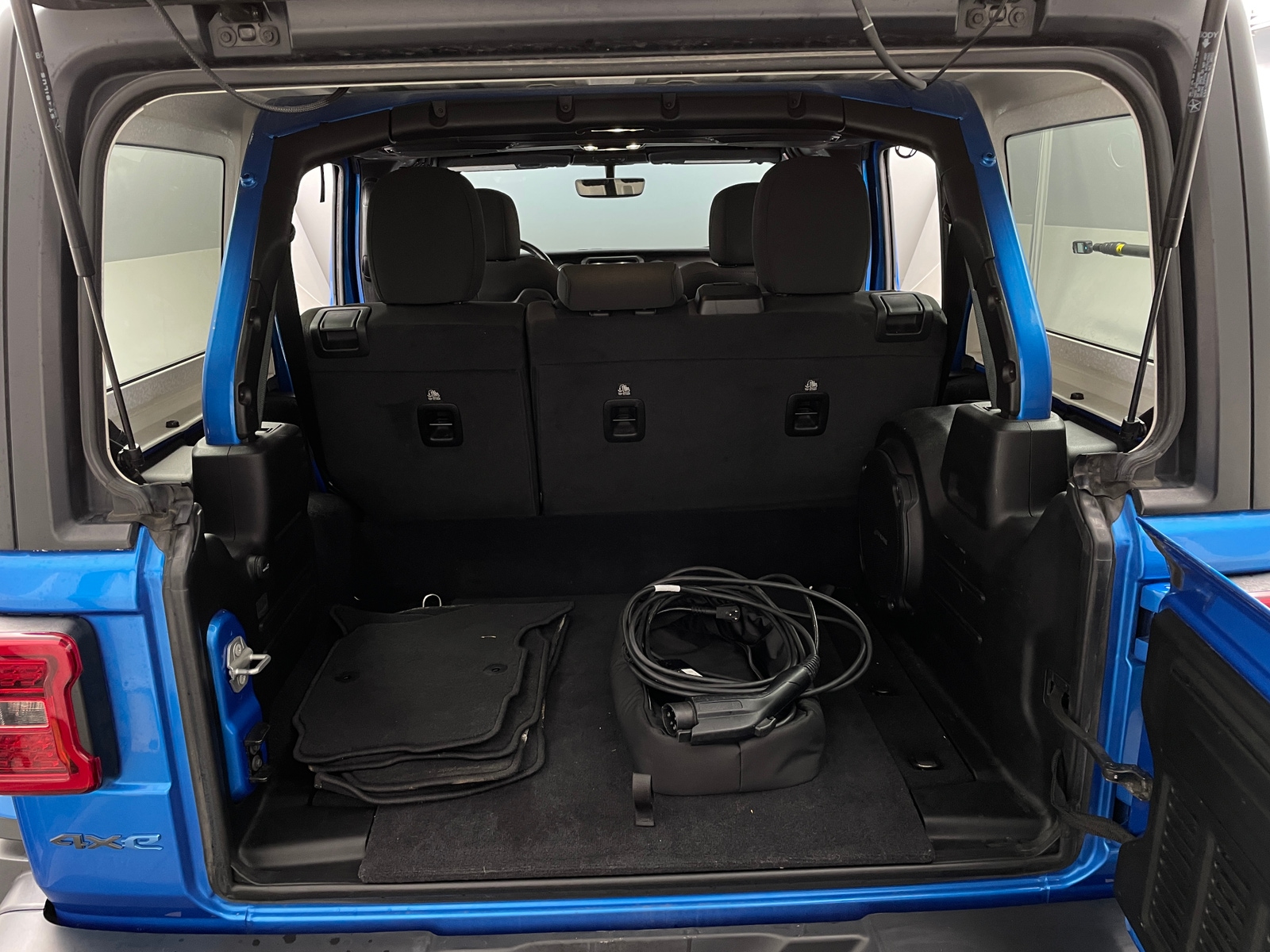 Thumbnail: 2021 Jeep Wrangler - 7