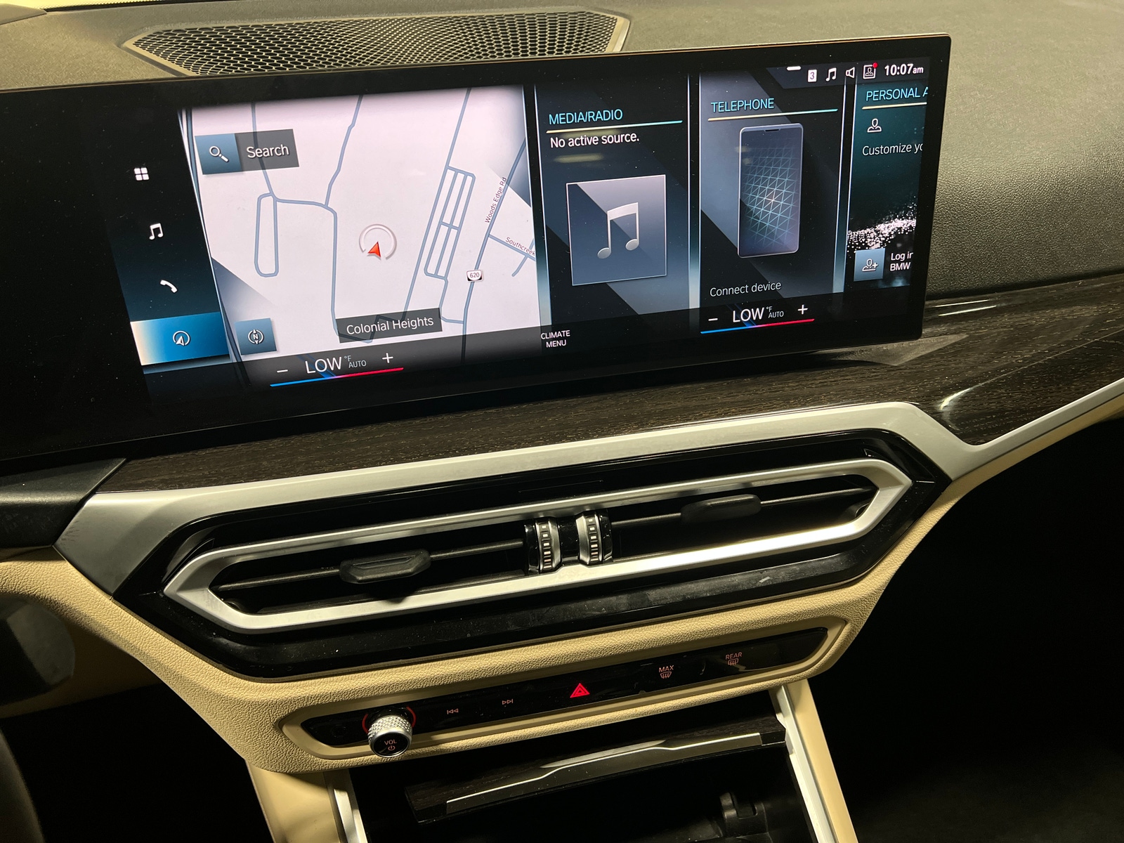 Thumbnail: 2023 BMW 3 Series - 3