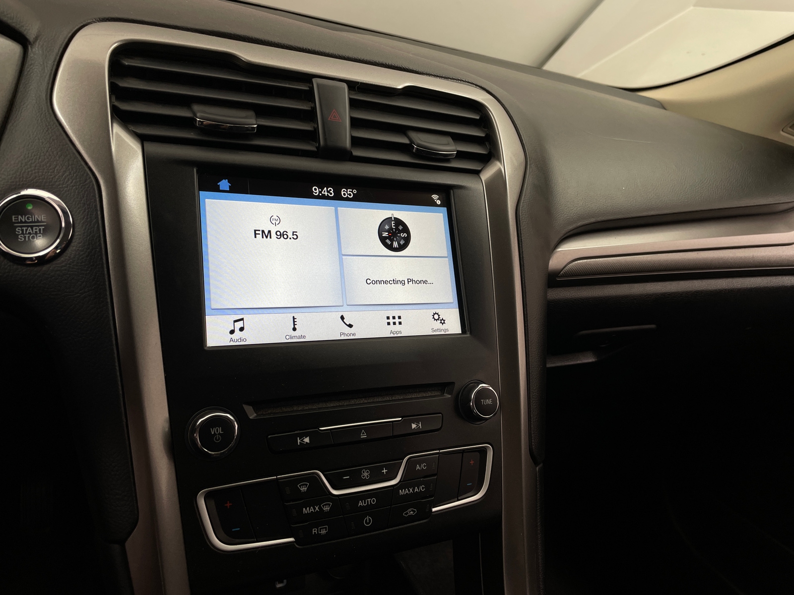 Thumbnail: 2017 Ford Fusion - 4