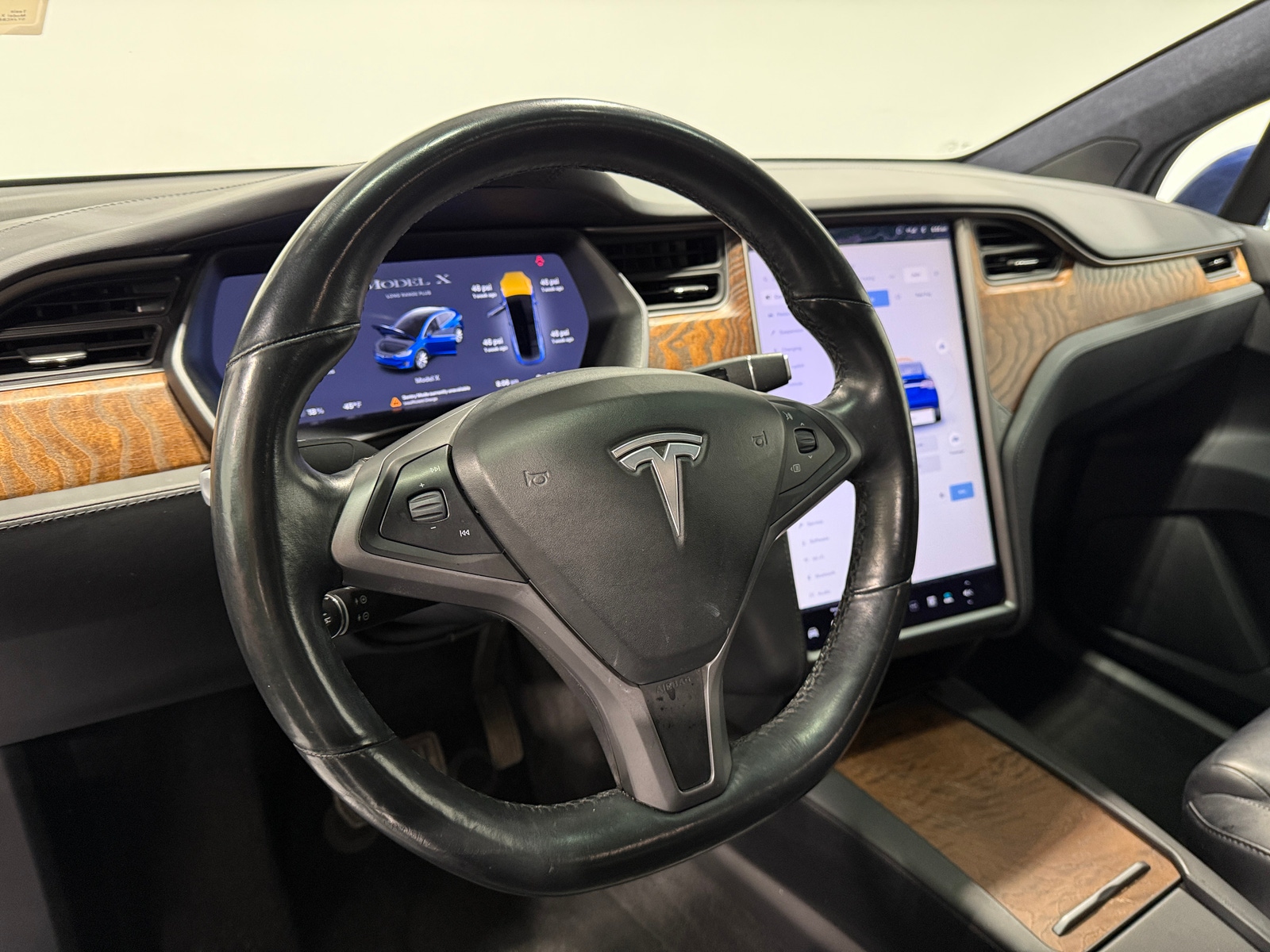 Thumbnail: 2020 Tesla Model X - 4