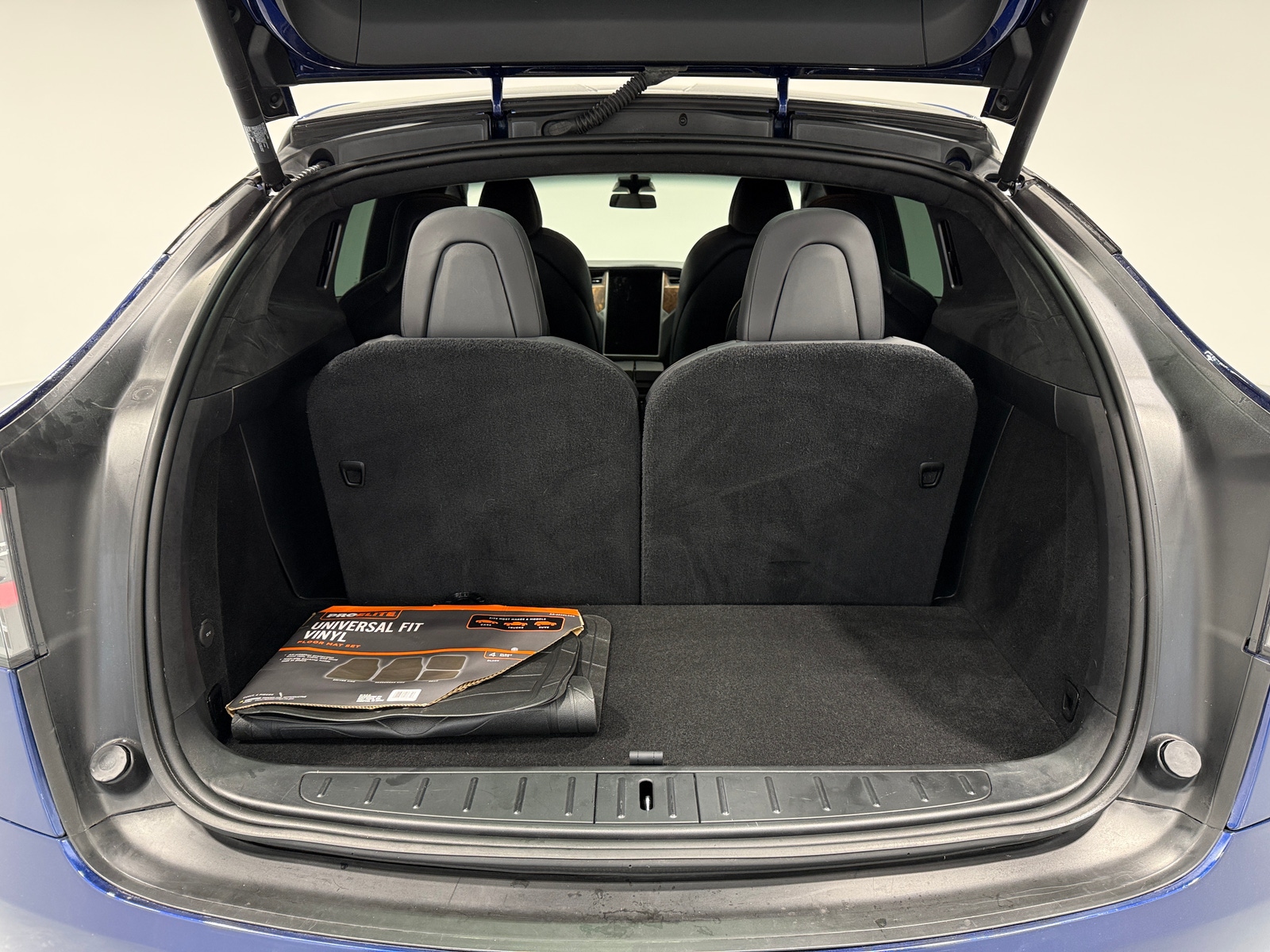 Thumbnail: 2020 Tesla Model X - 6