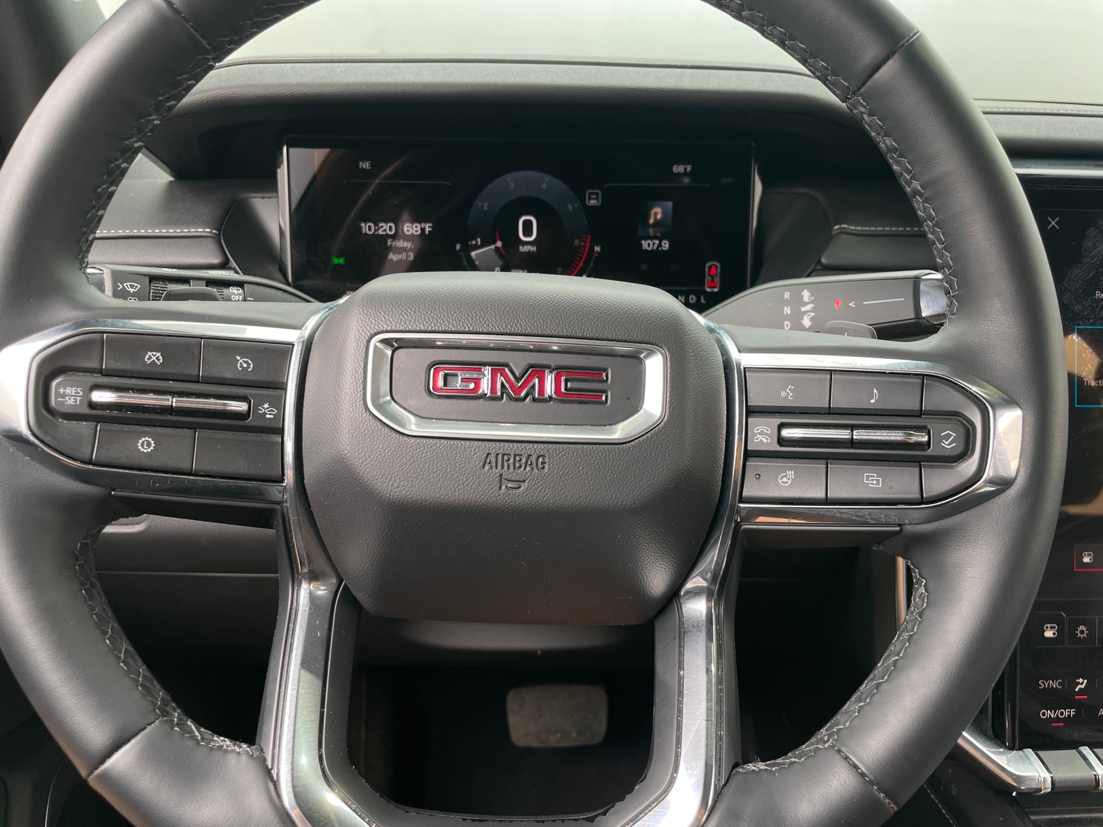 Thumbnail: 2024 GMC Acadia - 4