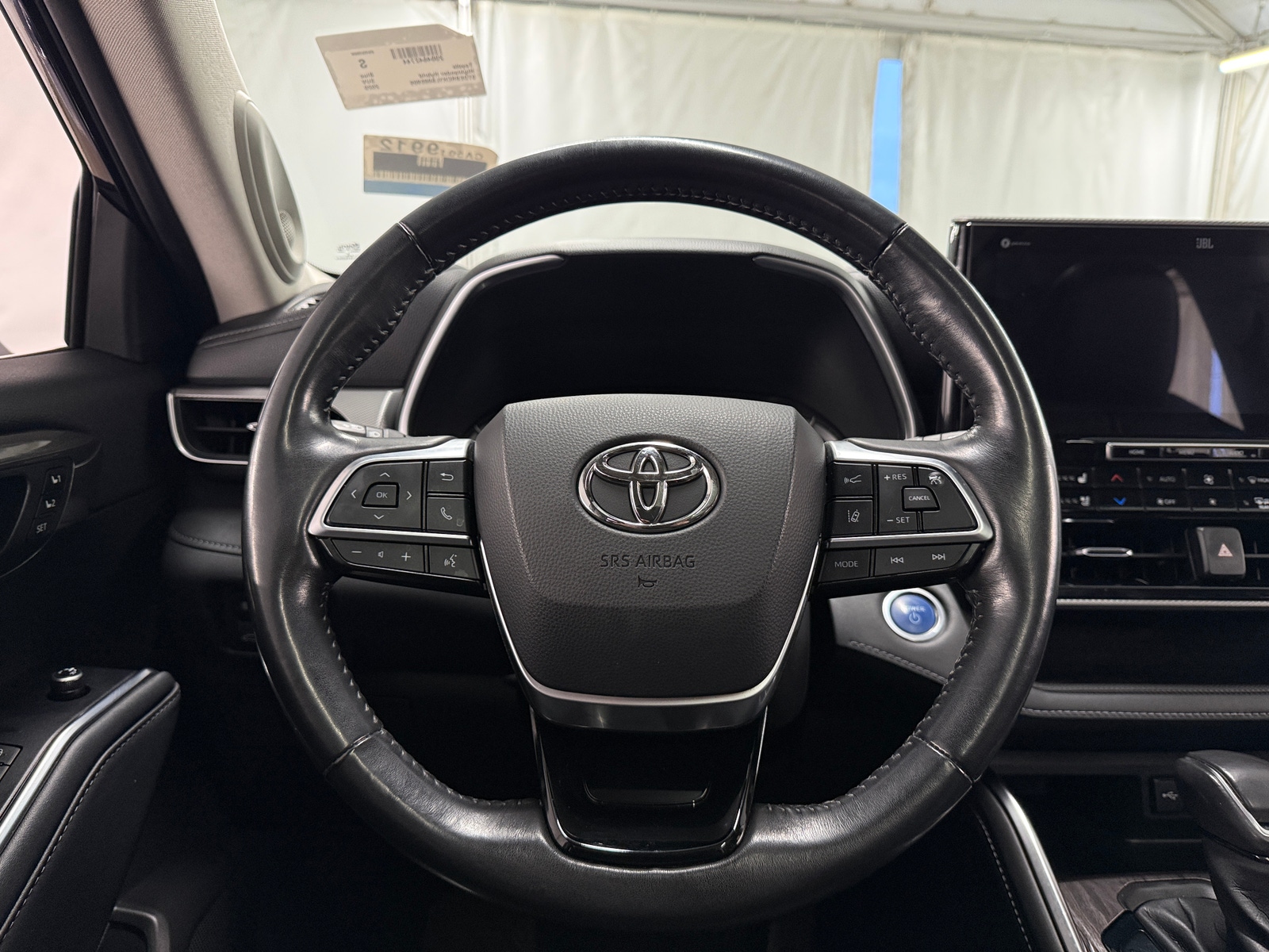 Thumbnail: 2020 Toyota Highlander - 4