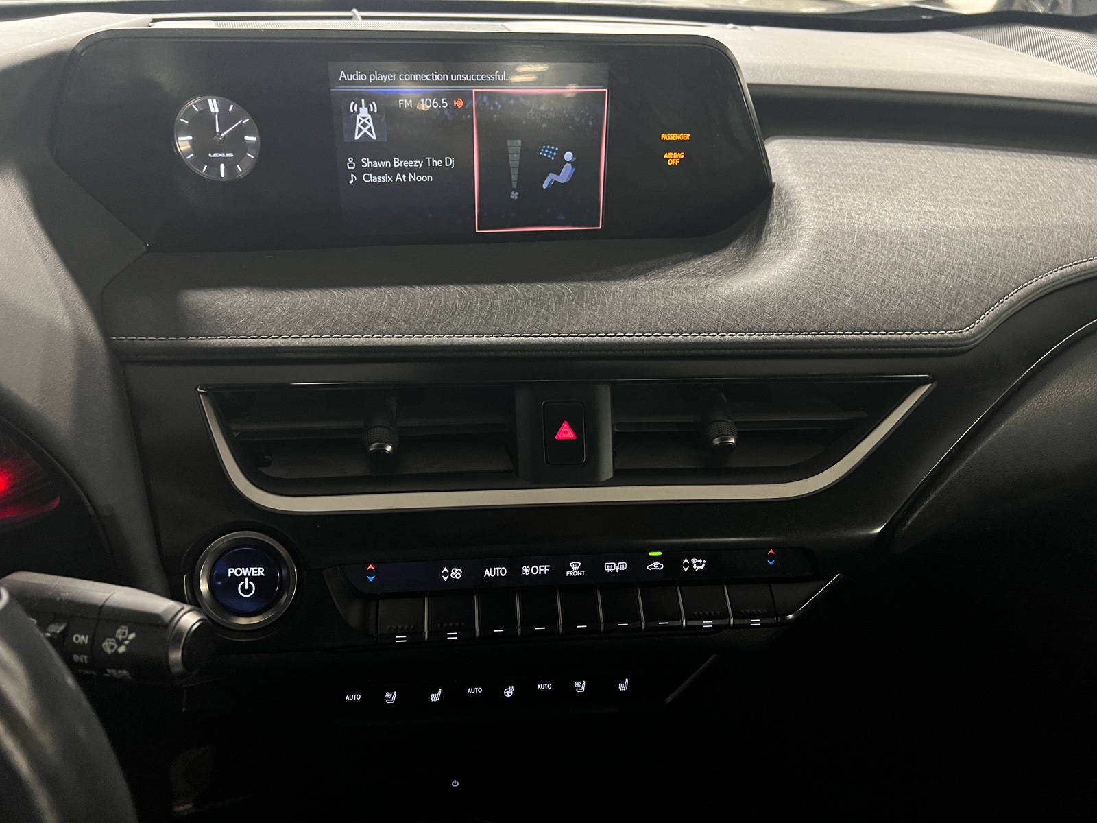 Thumbnail: 2020 Lexus UX - 3