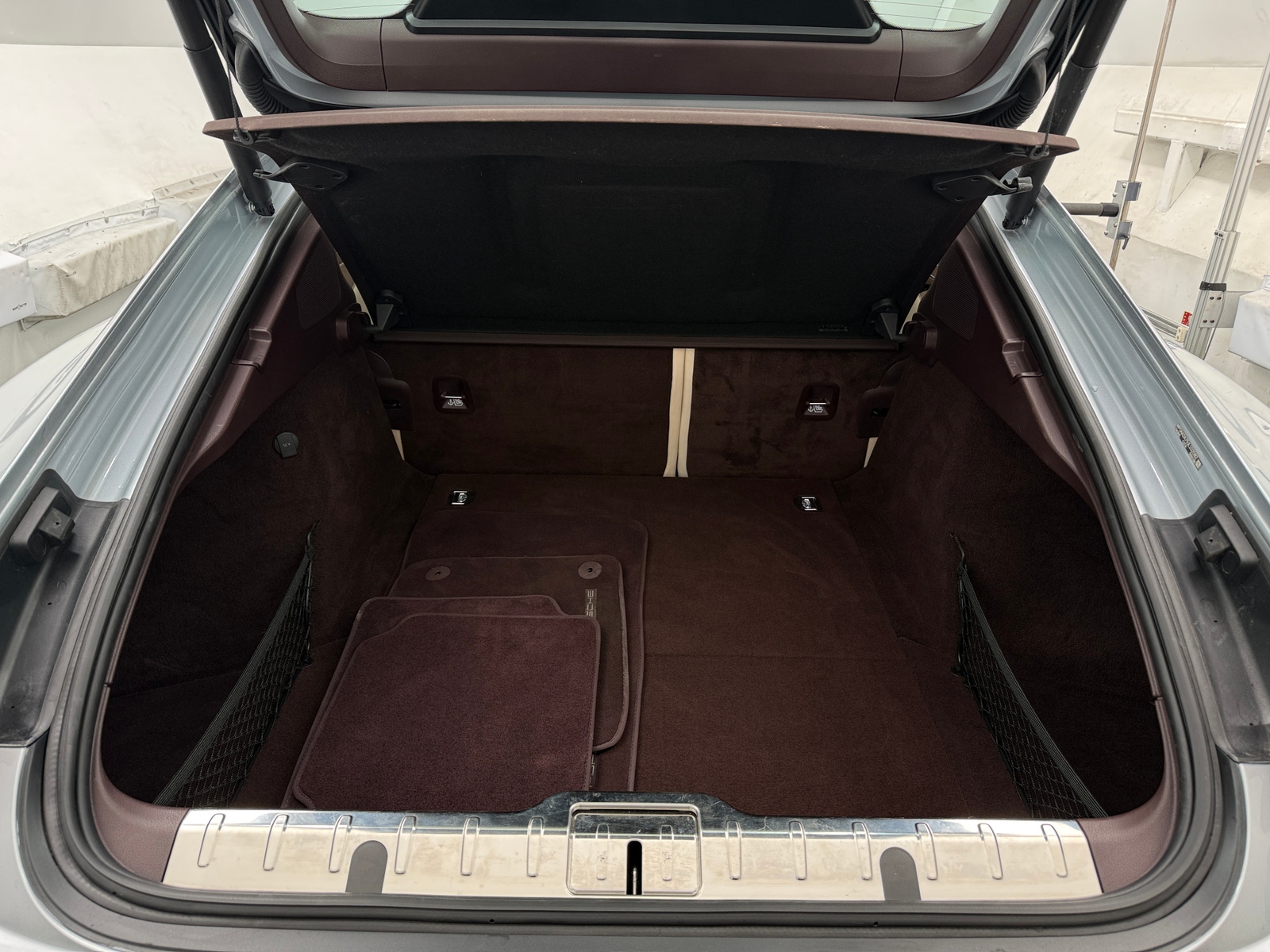 Thumbnail: 2018 Porsche Panamera - 6