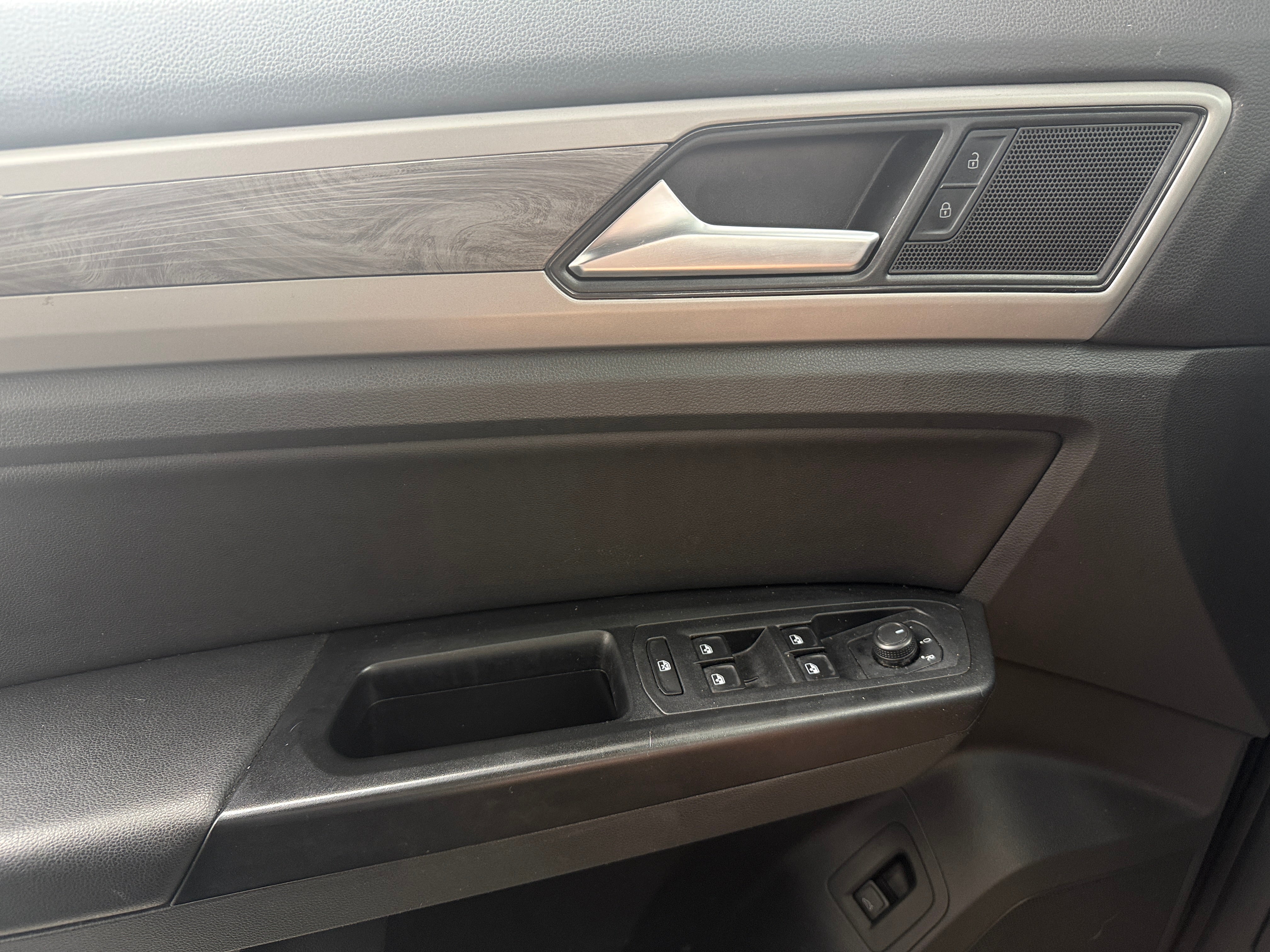 2020 Volkswagen Atlas Cross Sport