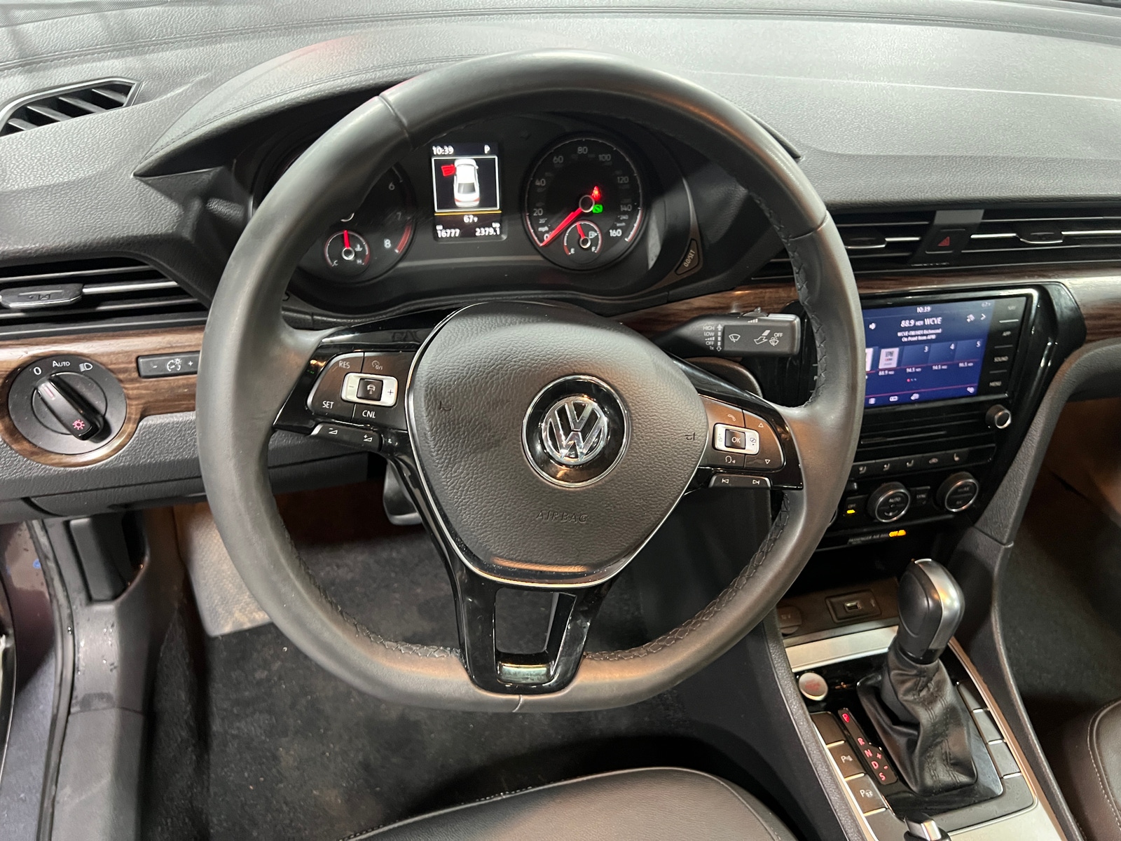 Thumbnail: 2022 Volkswagen Passat - 4