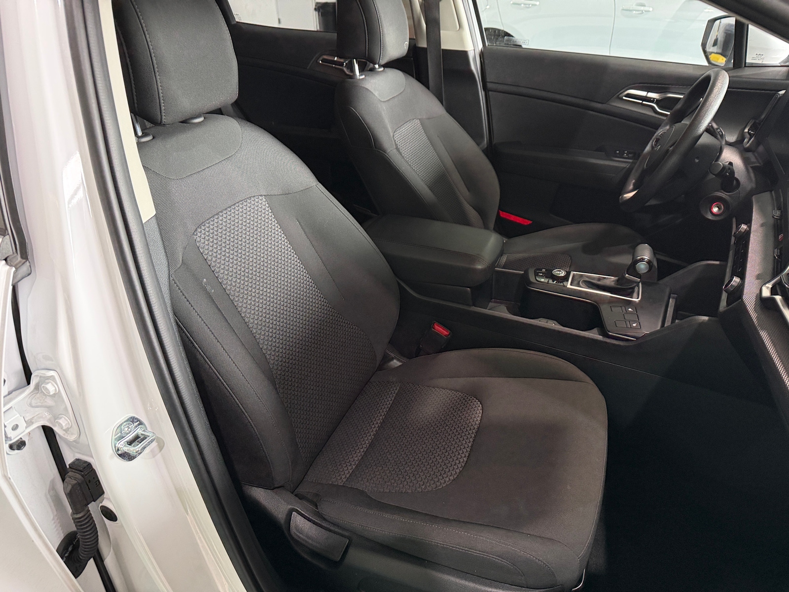 Thumbnail: 2025 Kia Sportage - 2