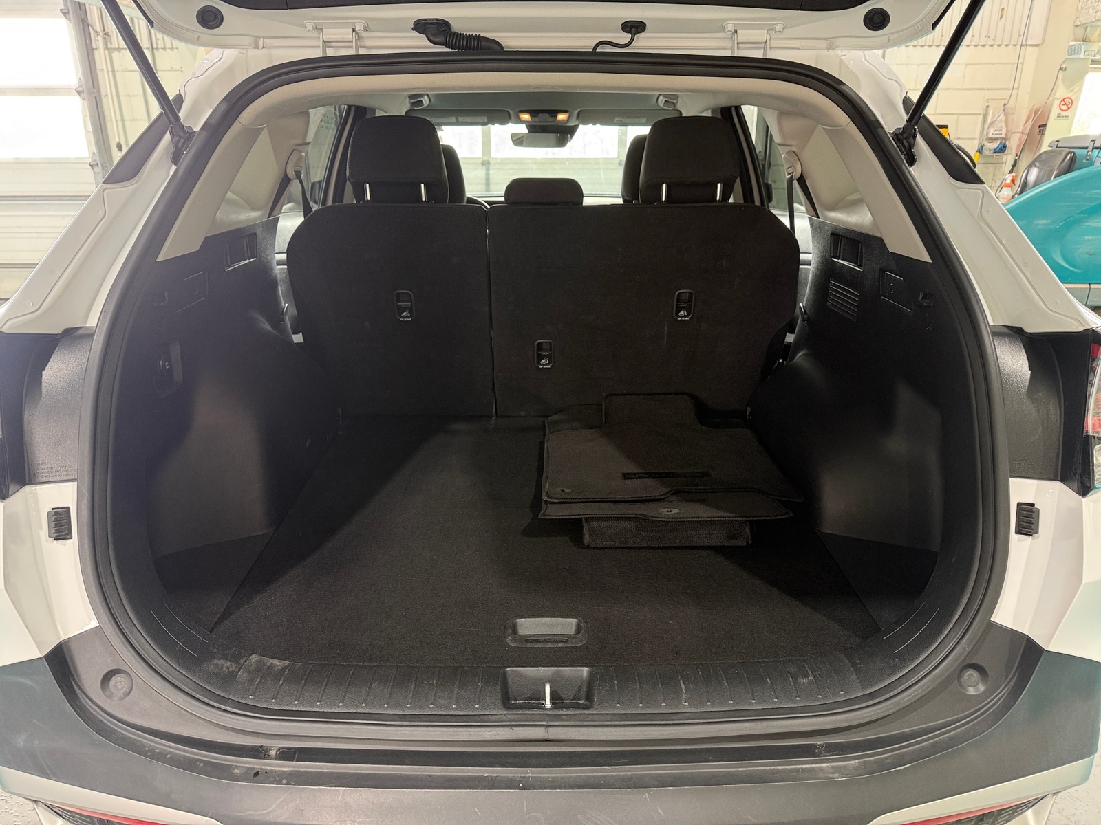 Thumbnail: 2025 Kia Sportage - 7