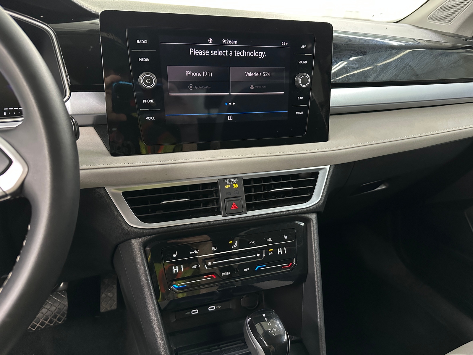 Thumbnail: 2025 Volkswagen Taos - 3