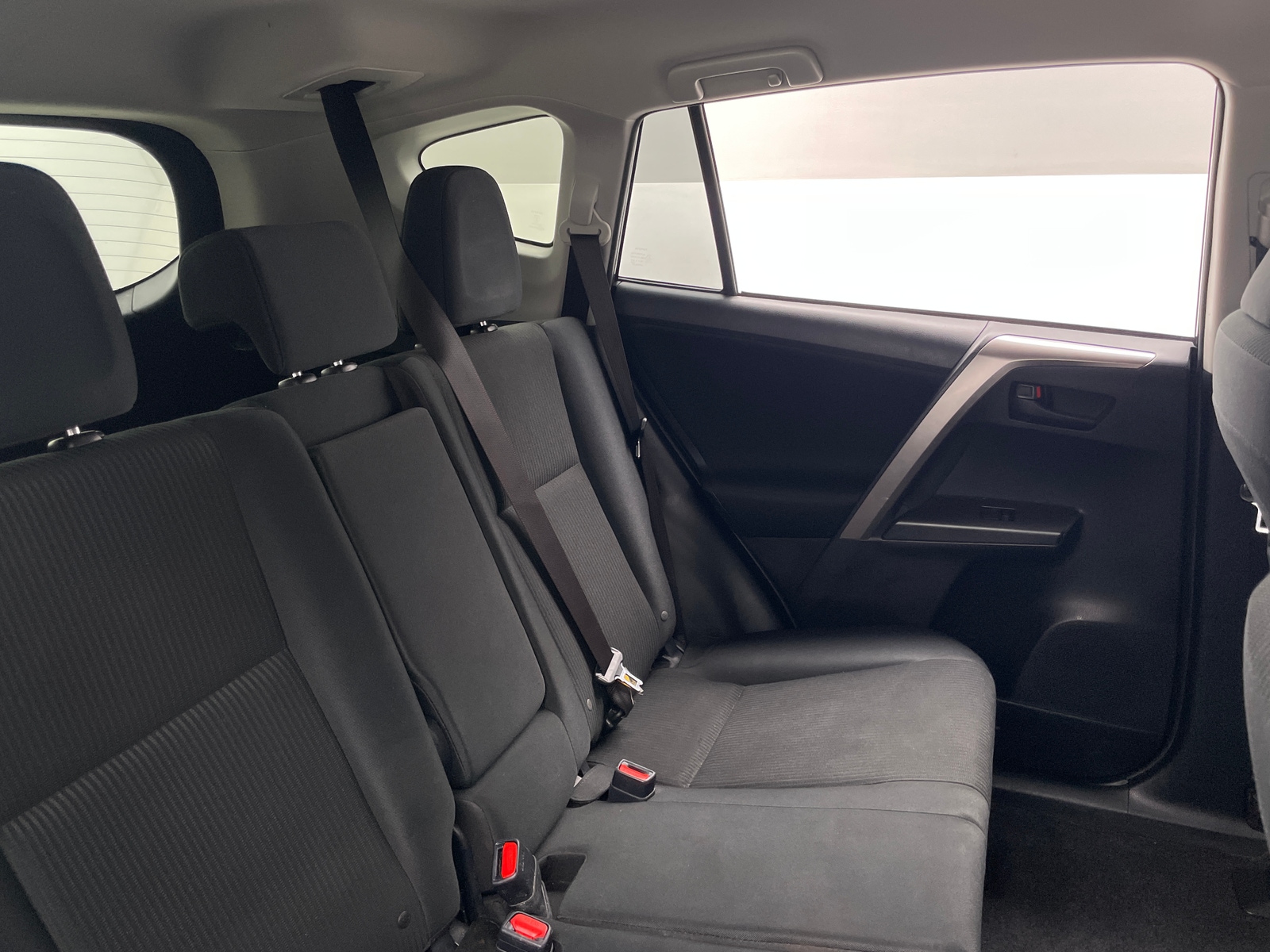 Thumbnail: 2018 Toyota RAV4 - 6