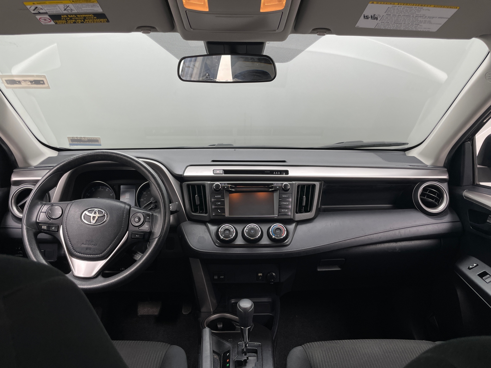 Thumbnail: 2018 Toyota RAV4 - 3