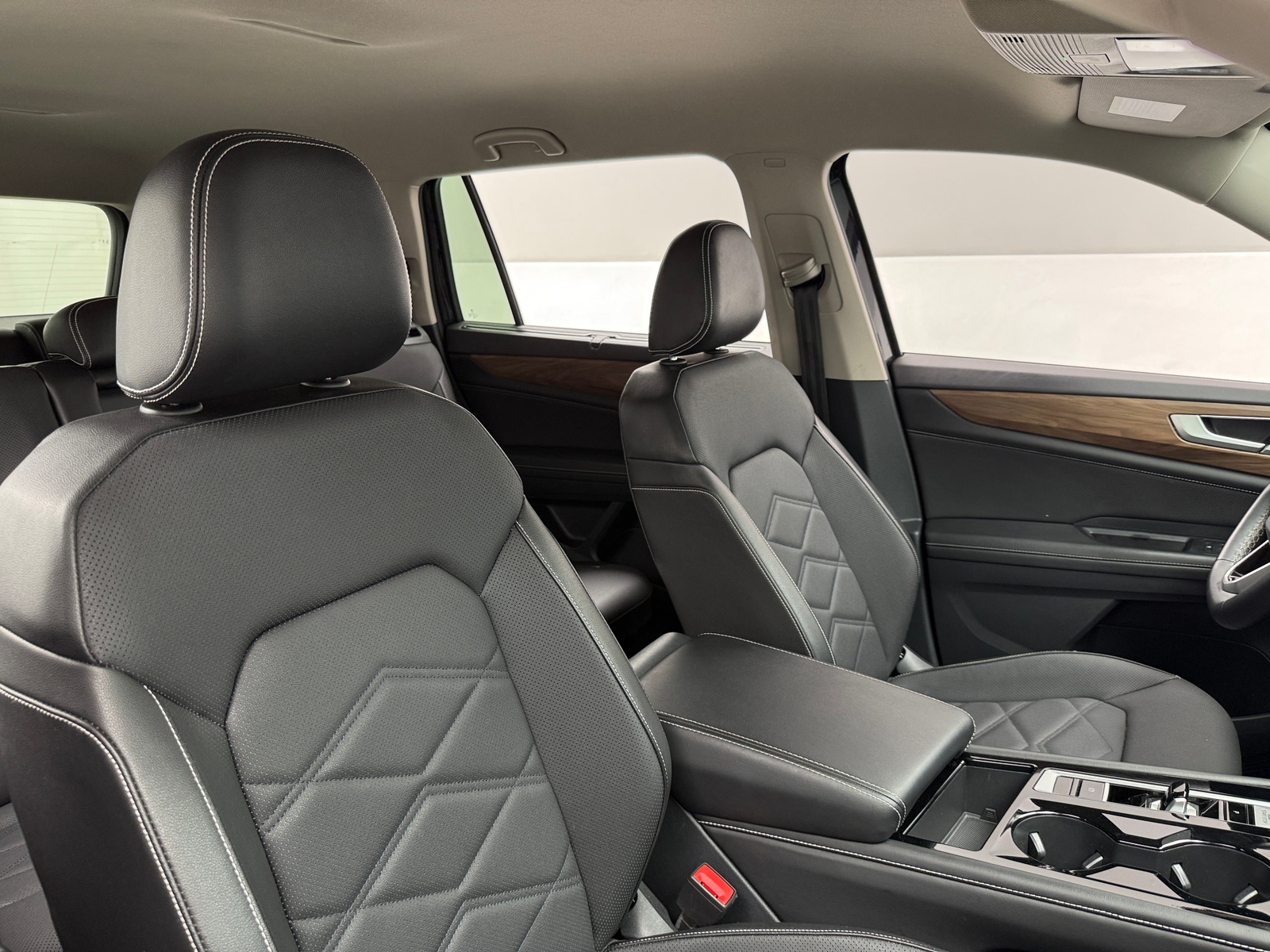 Thumbnail: 2025 Volkswagen Atlas - 2