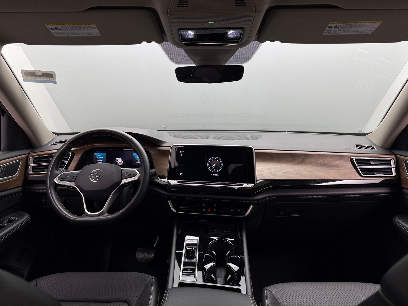 Thumbnail: 2025 Volkswagen Atlas - 3