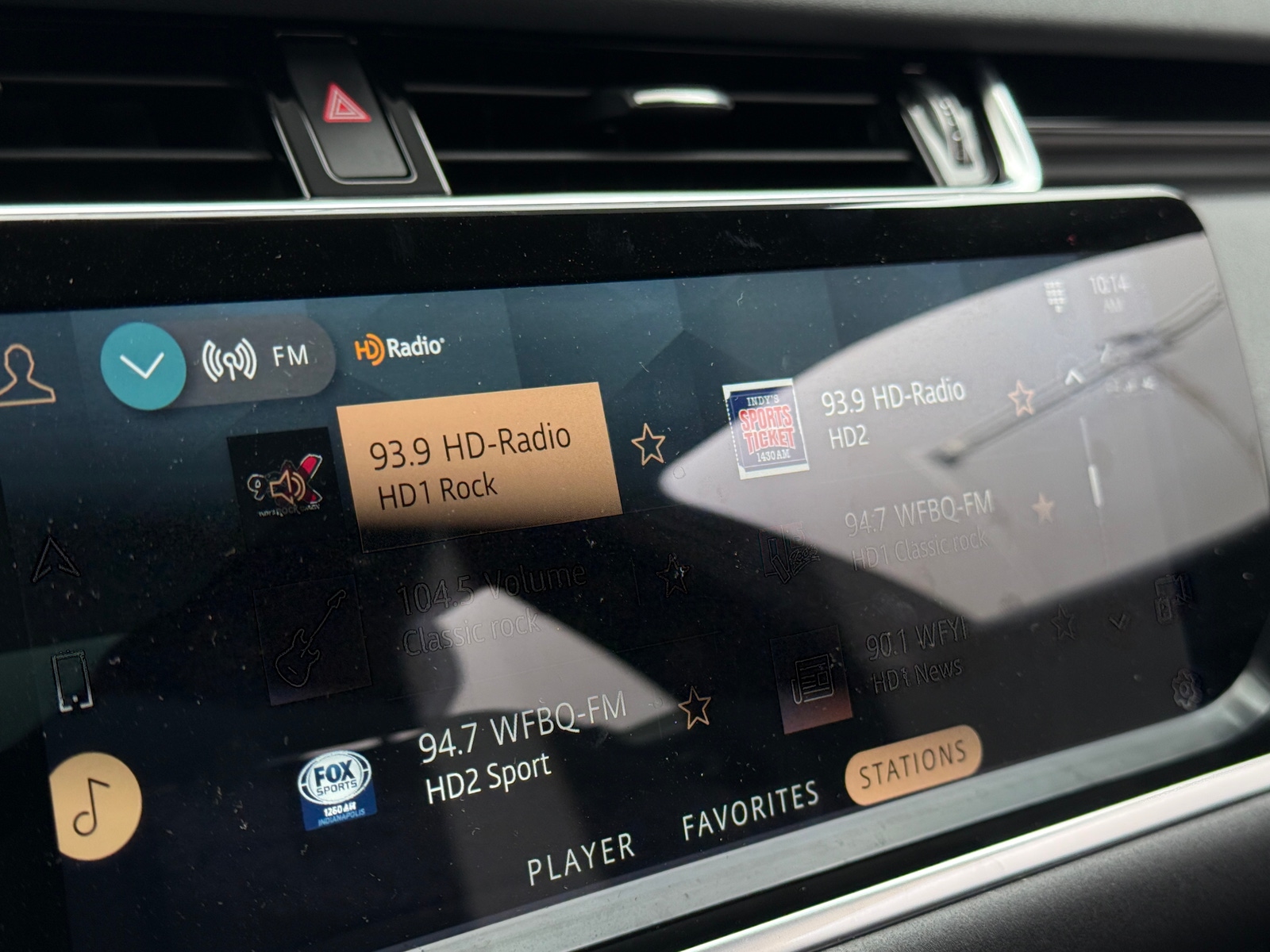 Thumbnail: 2023 Land Rover Range Rover Evoque - 3