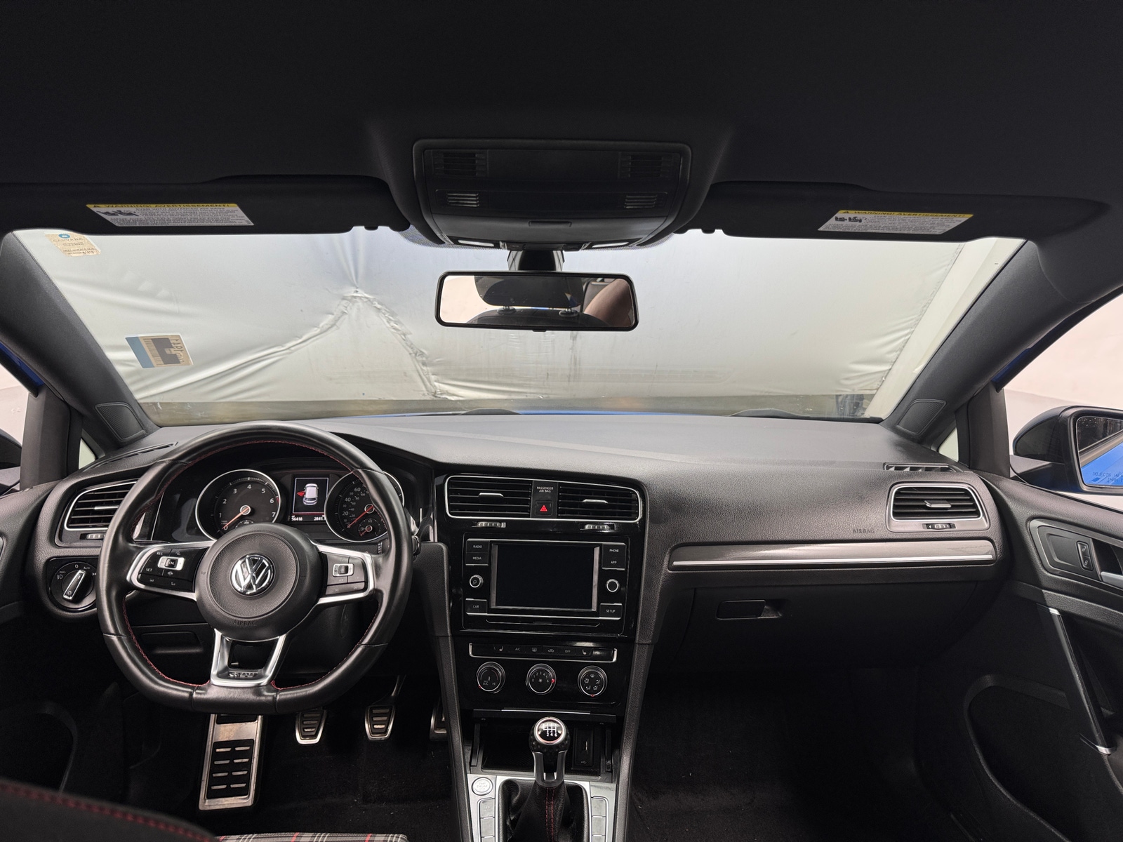 Thumbnail: 2019 Volkswagen Golf - 3