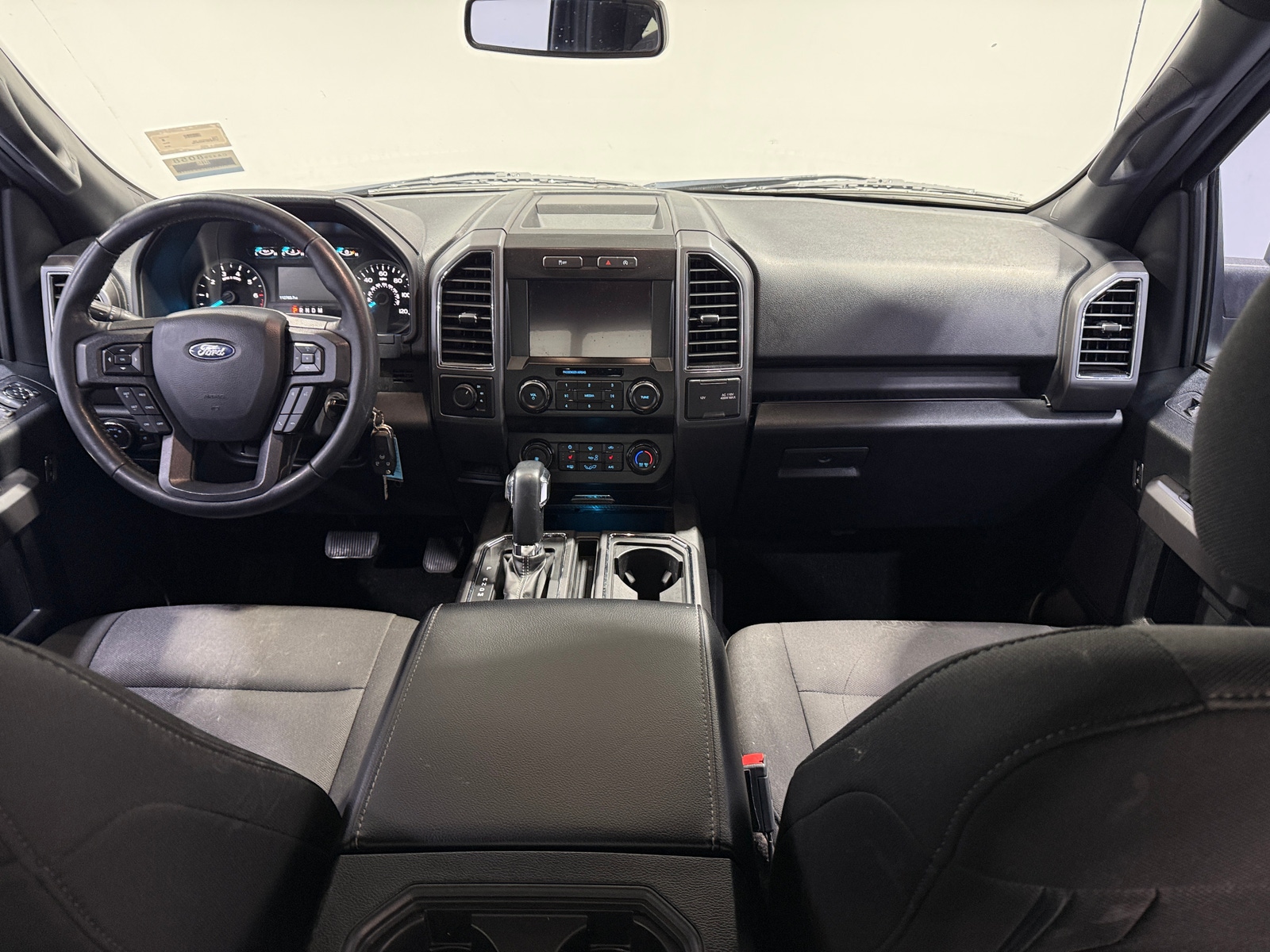 Thumbnail: 2019 Ford Econoline - 3