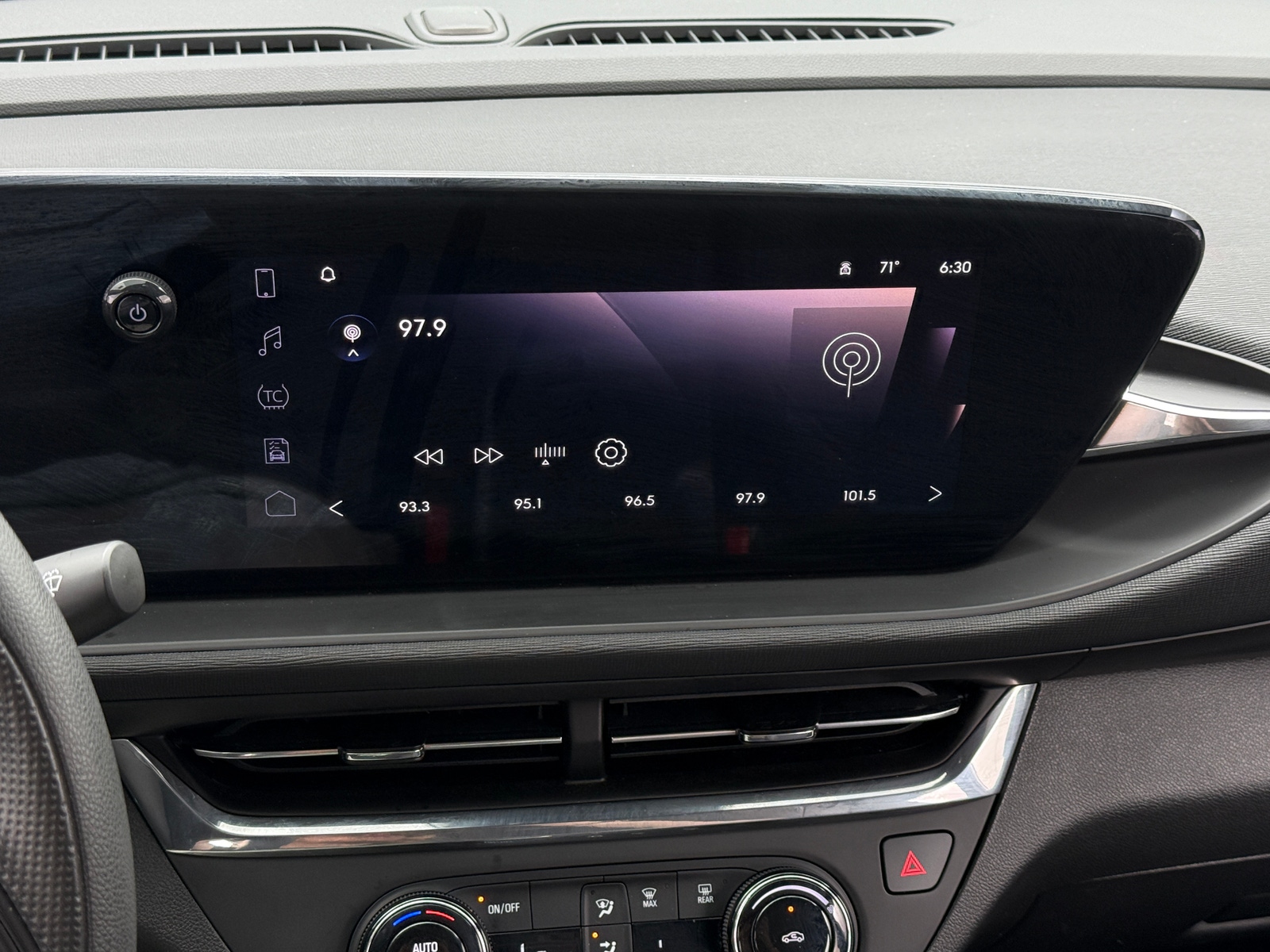 Thumbnail: 2025 Buick Envista - 4