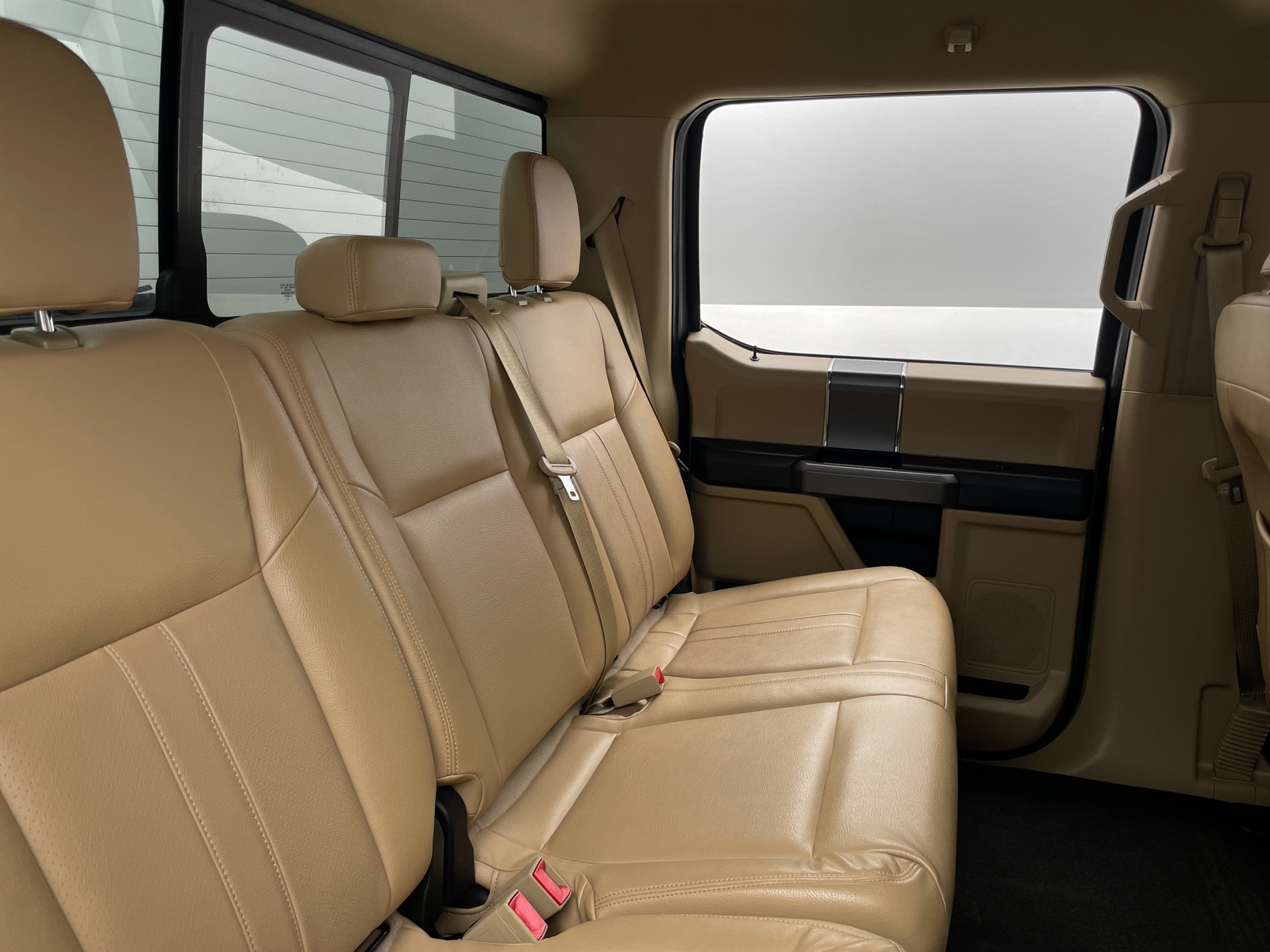 Thumbnail: 2019 Ford Econoline - 6