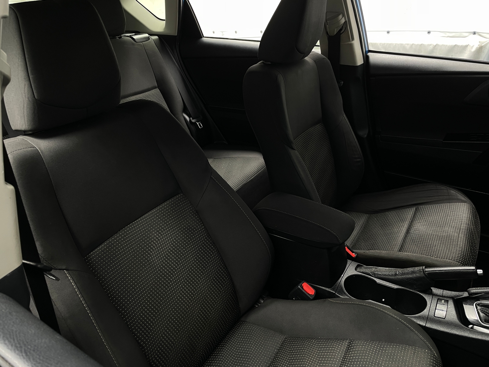 Thumbnail: 2018 Toyota Corolla iM - 2