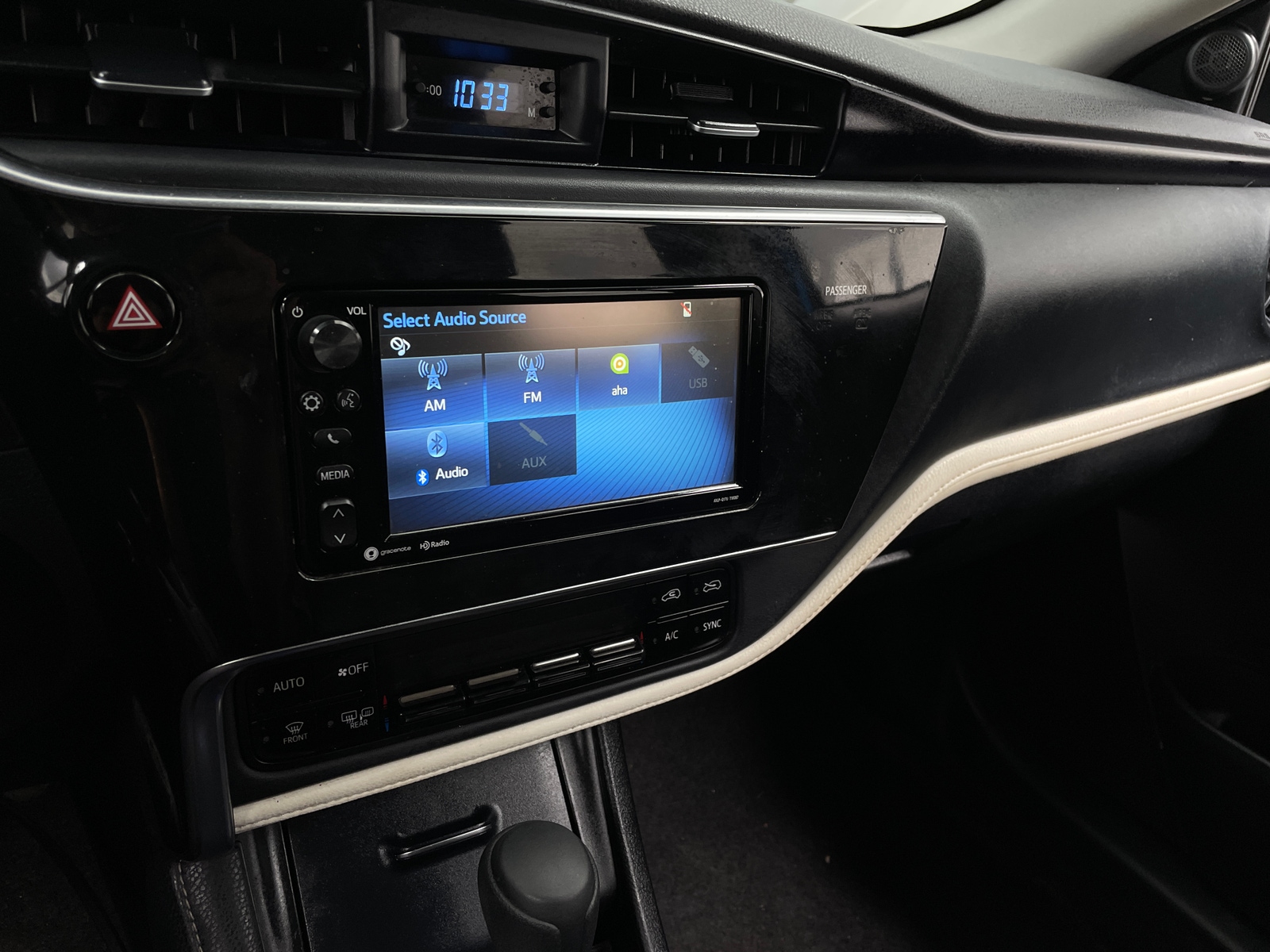 Thumbnail: 2018 Toyota Corolla iM - 4