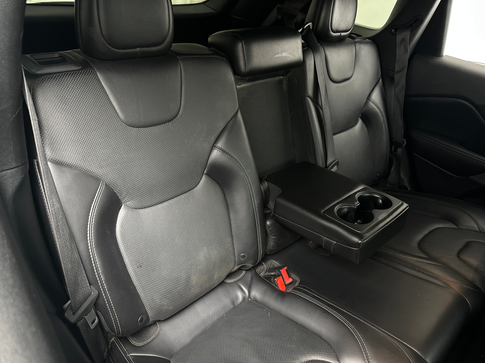 Thumbnail: 2019 Jeep Cherokee - 5