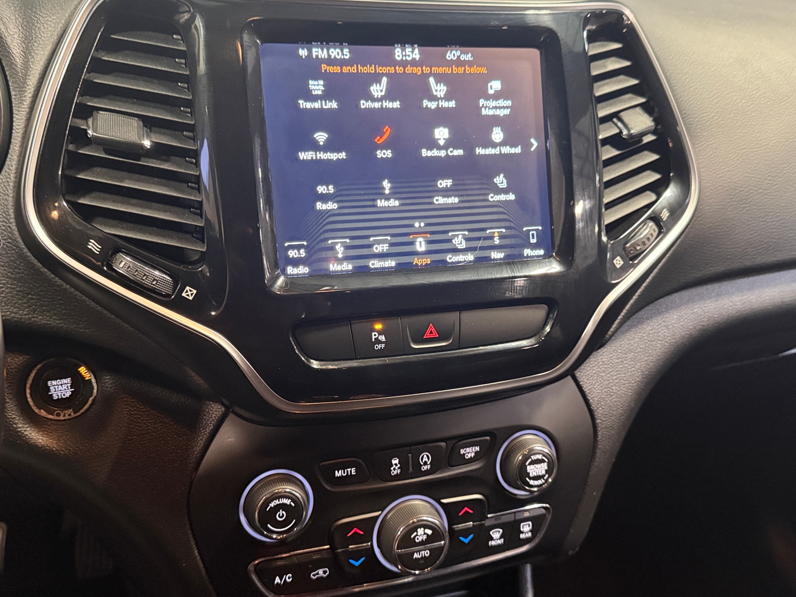 Thumbnail: 2019 Jeep Cherokee - 3