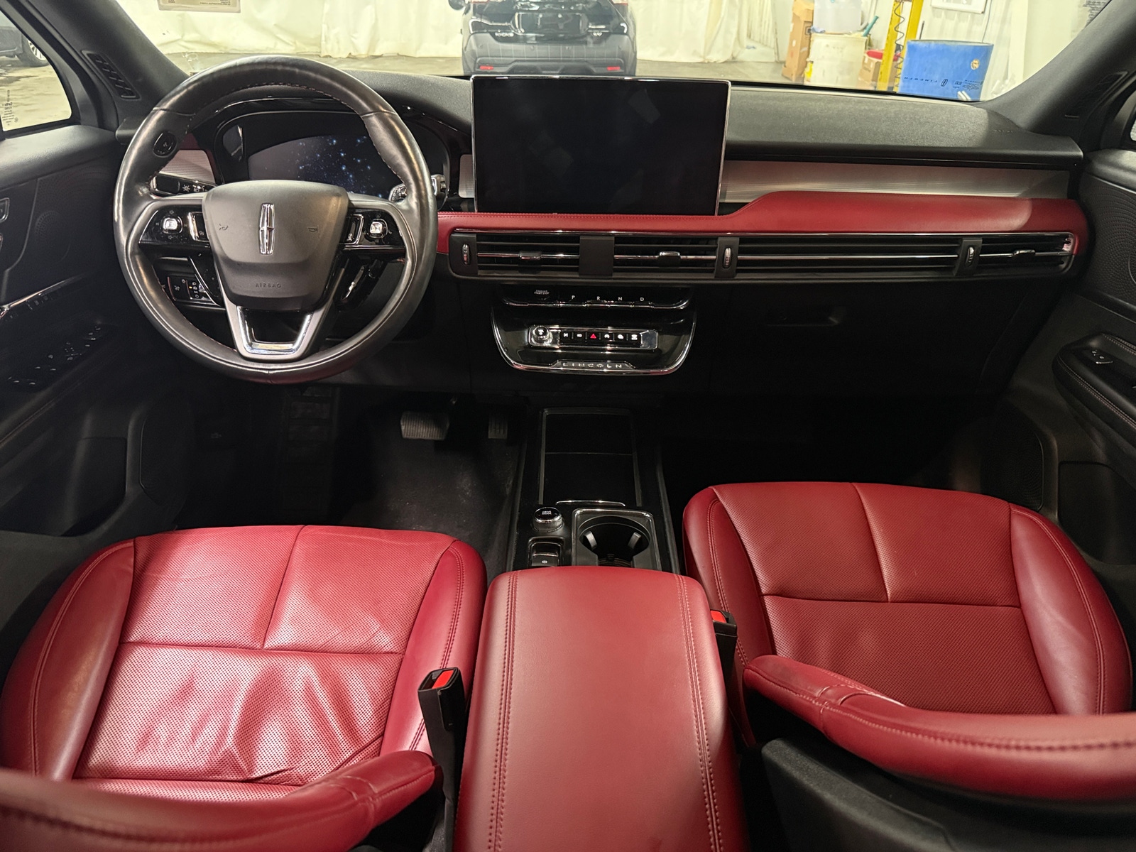 Thumbnail: 2023 Lincoln Corsair - 2