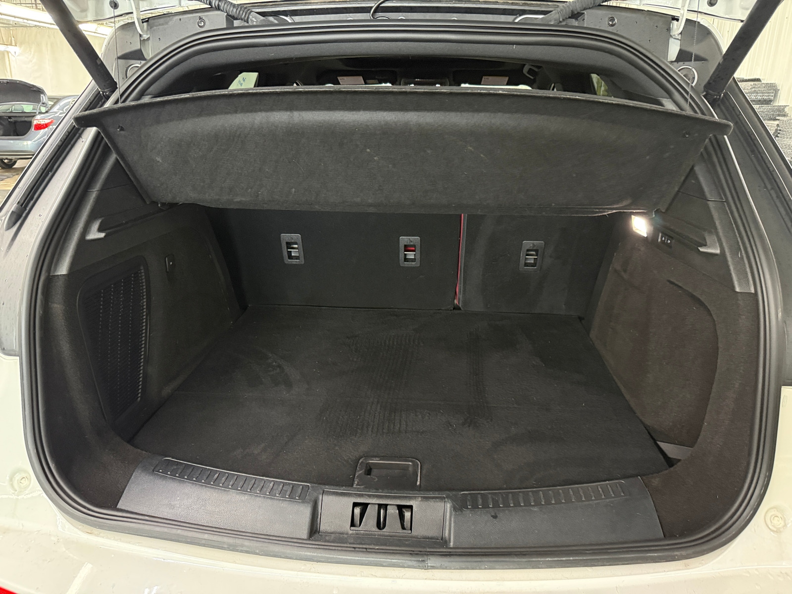 Thumbnail: 2023 Lincoln Corsair - 6