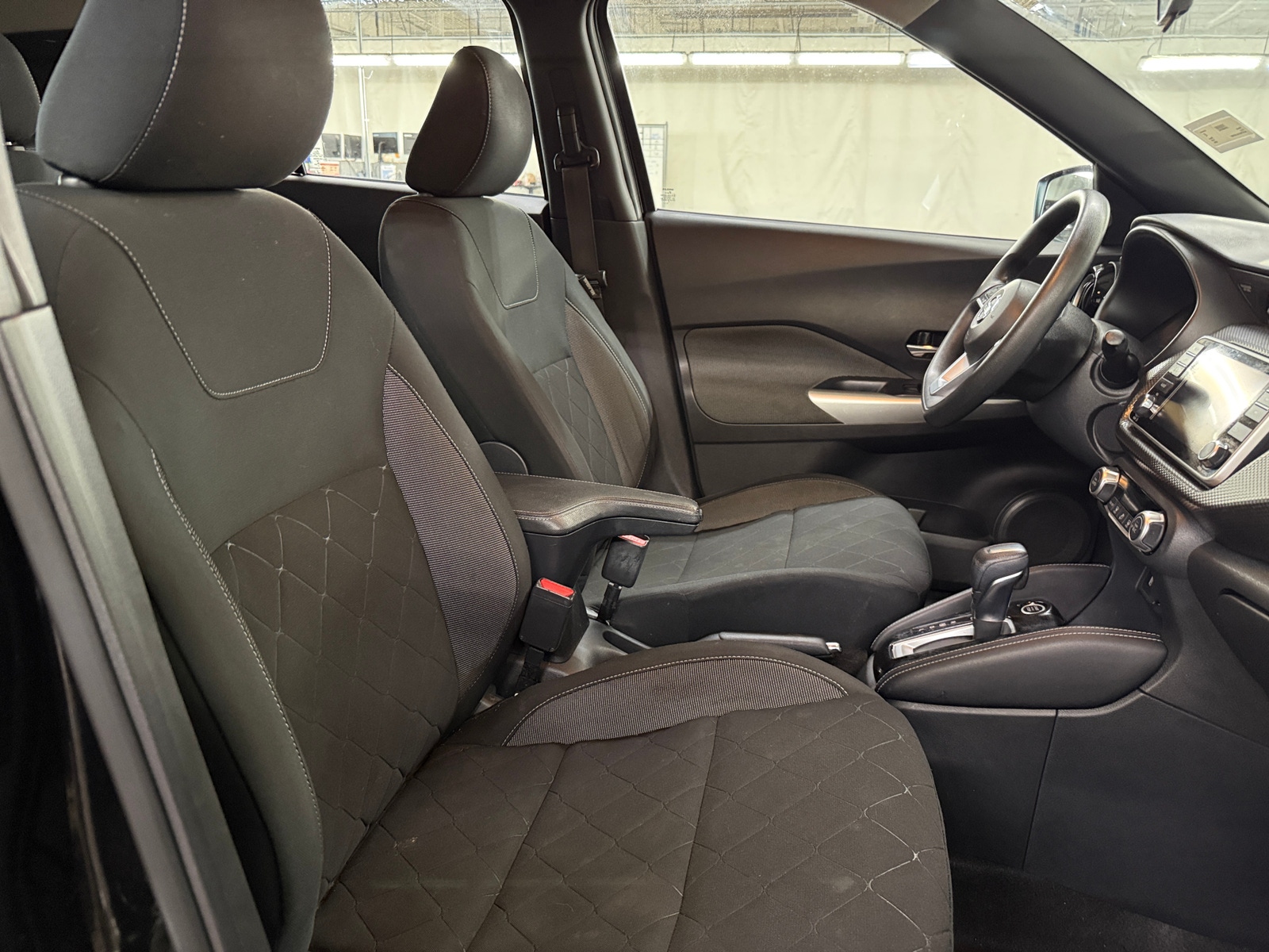 Thumbnail: 2020 Nissan Kicks - 2