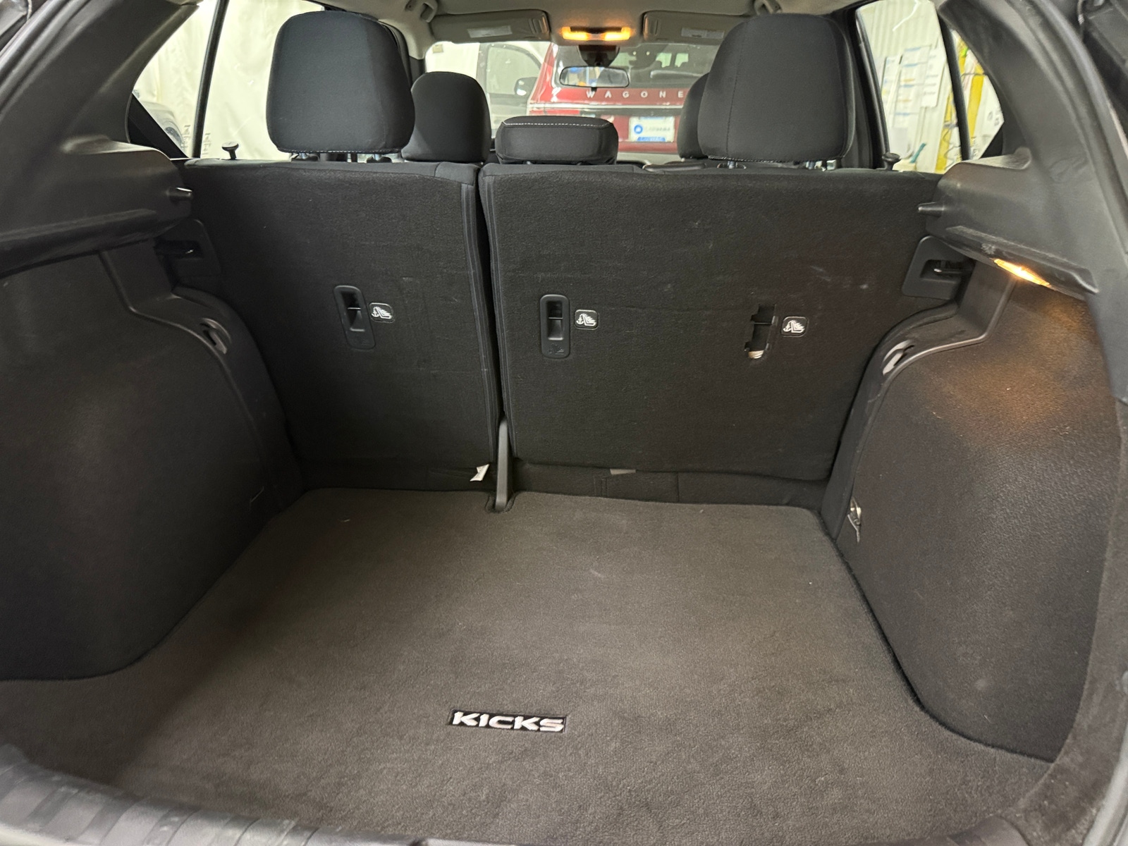 Thumbnail: 2020 Nissan Kicks - 7