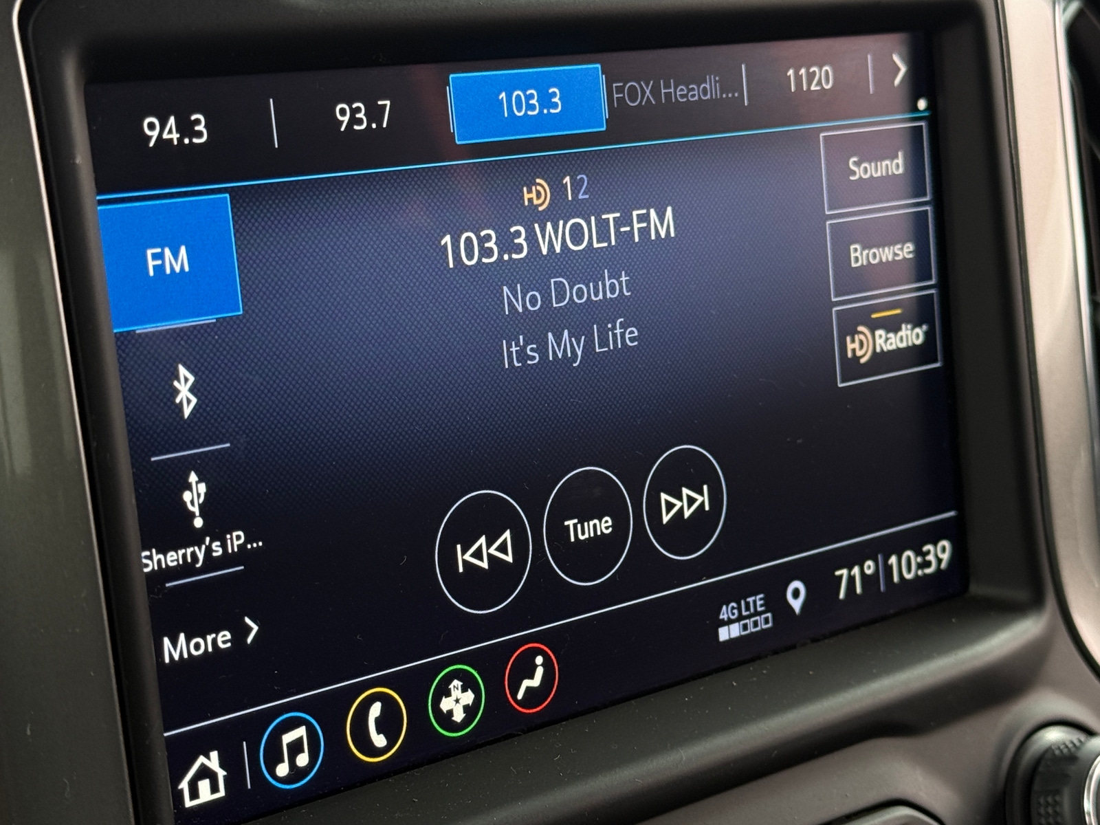 Thumbnail: 2019 Chevrolet Silverado 1500 - 4