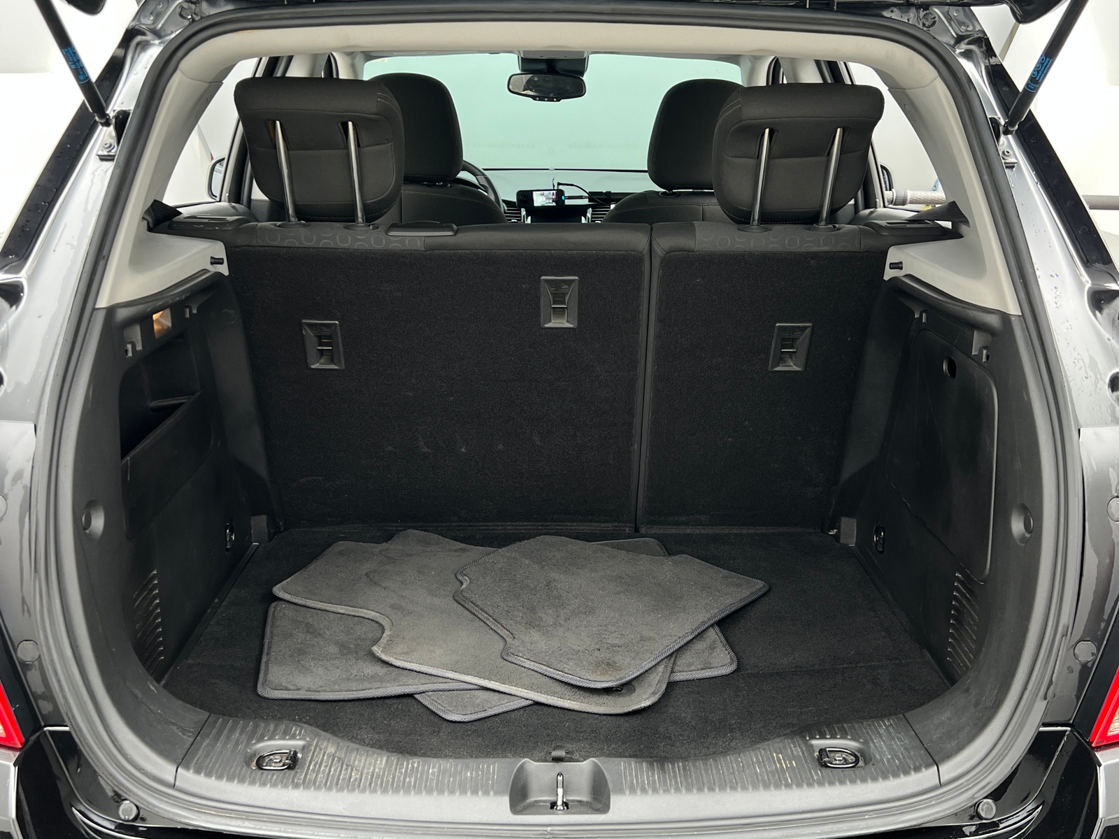 Thumbnail: 2022 Chevrolet Trax - 7