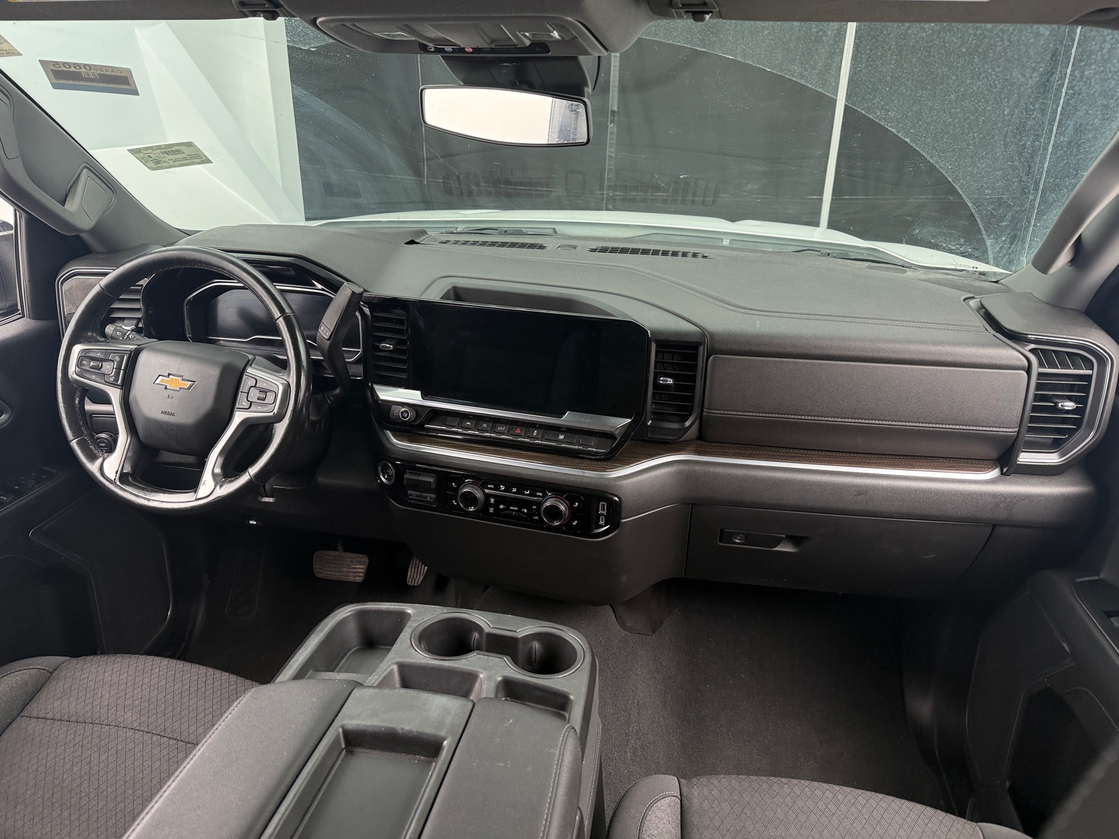 Thumbnail: 2022 Chevrolet Silverado 1500 - 3