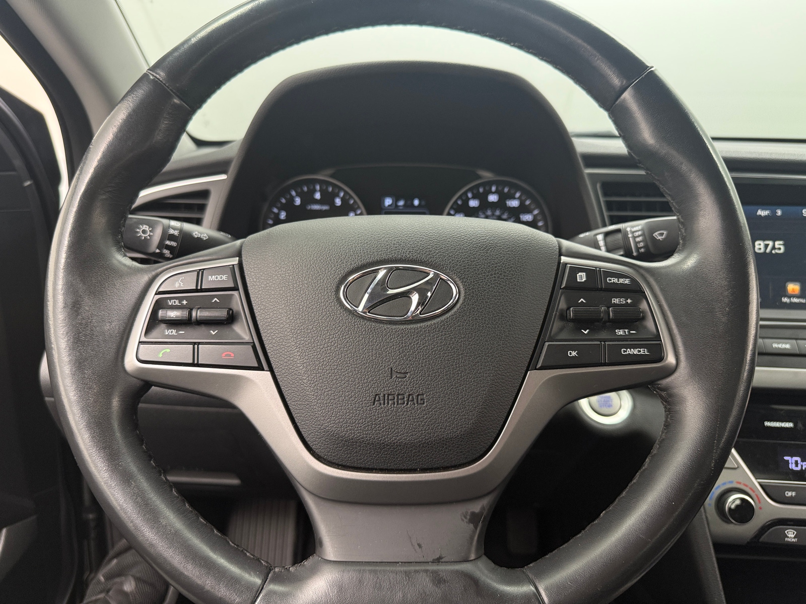 Thumbnail: 2018 Hyundai Elantra - 5