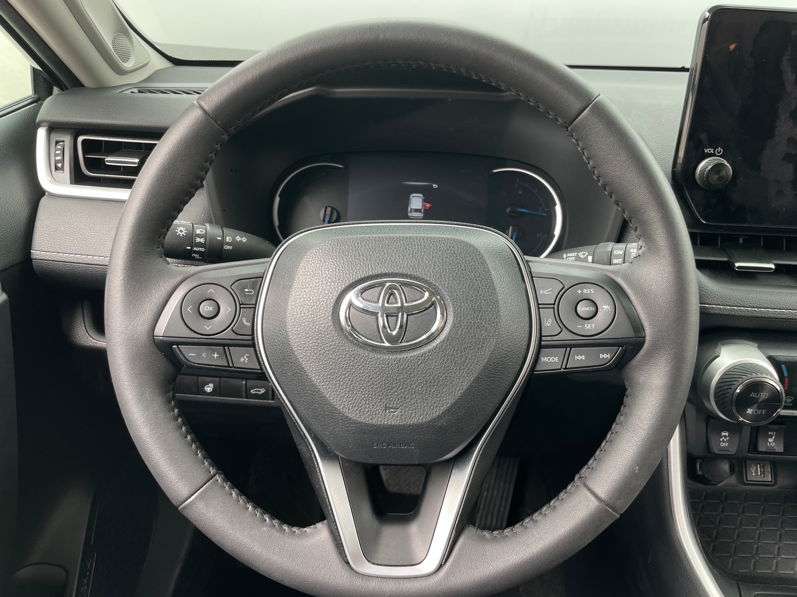 Thumbnail: 2024 Toyota RAV4 - 4