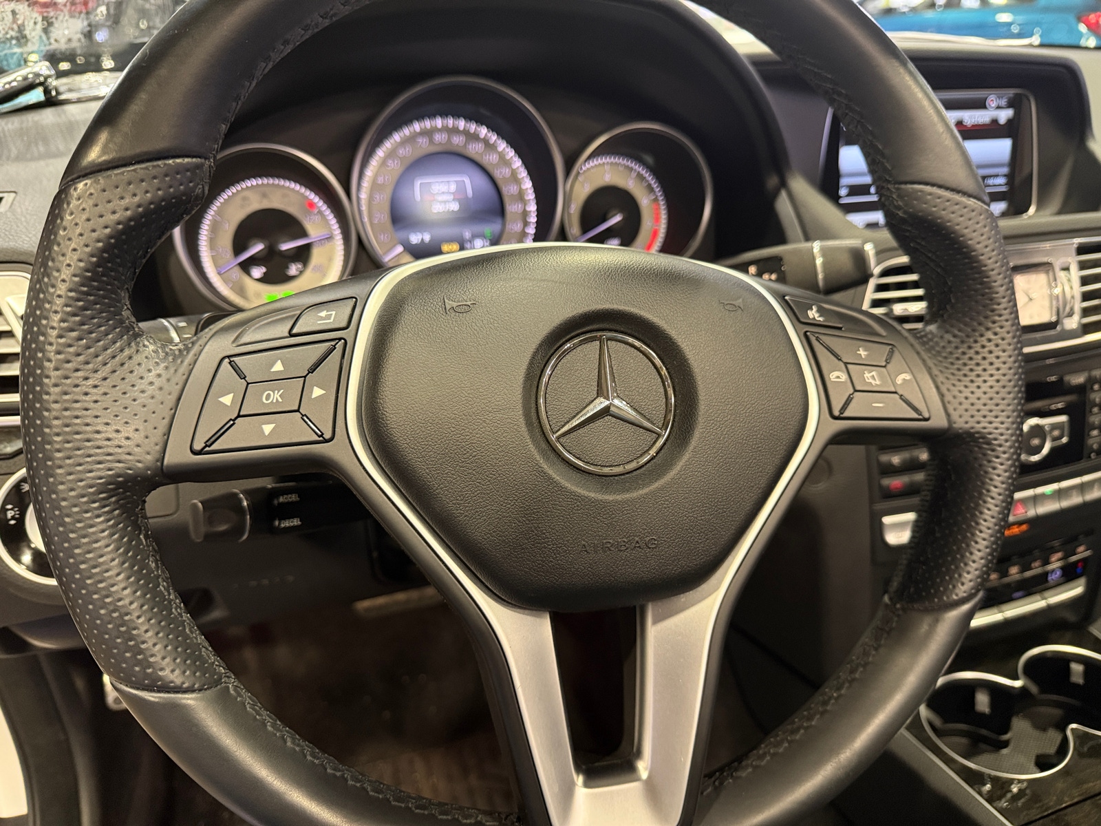 Thumbnail: 2014 Mercedes-Benz E-Class - 4