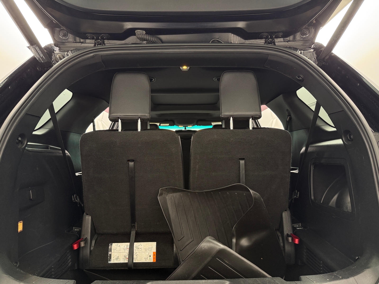 Thumbnail: 2016 Ford Explorer - 7