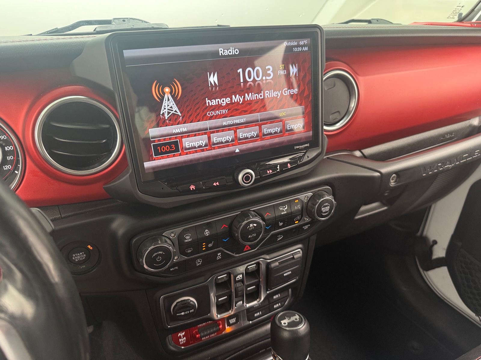 Thumbnail: 2018 Jeep Wrangler - 3