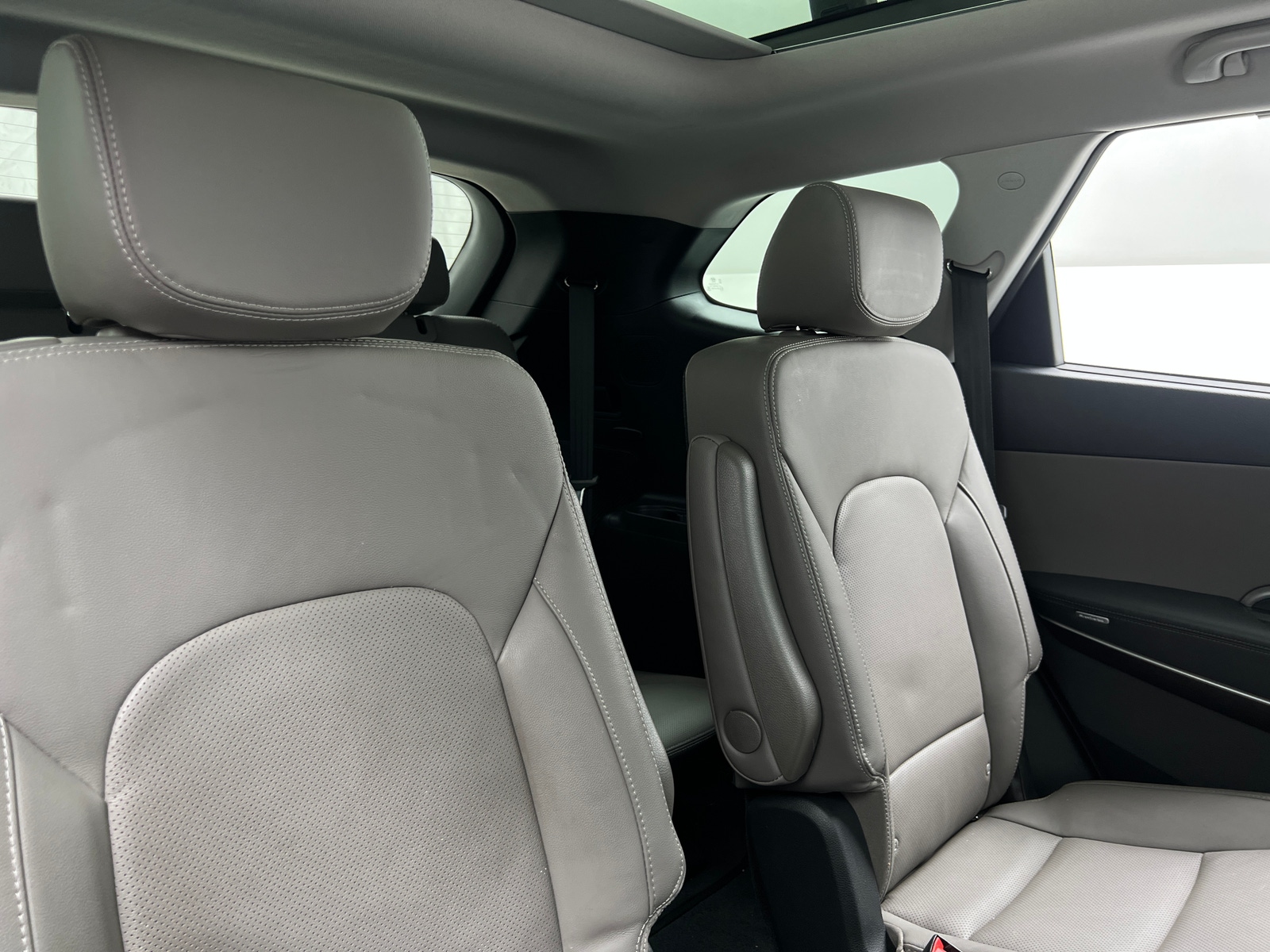 Thumbnail: 2019 Hyundai Santa Fe - 5