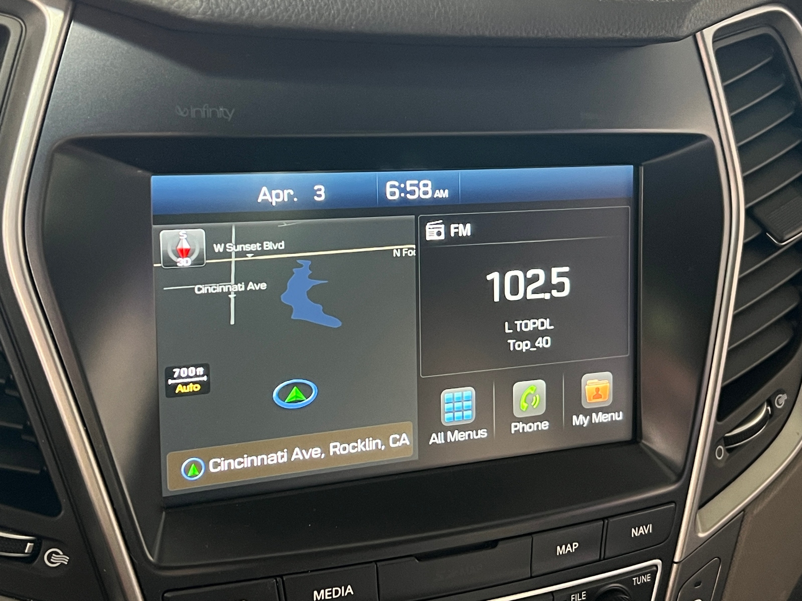 Thumbnail: 2019 Hyundai Santa Fe - 3