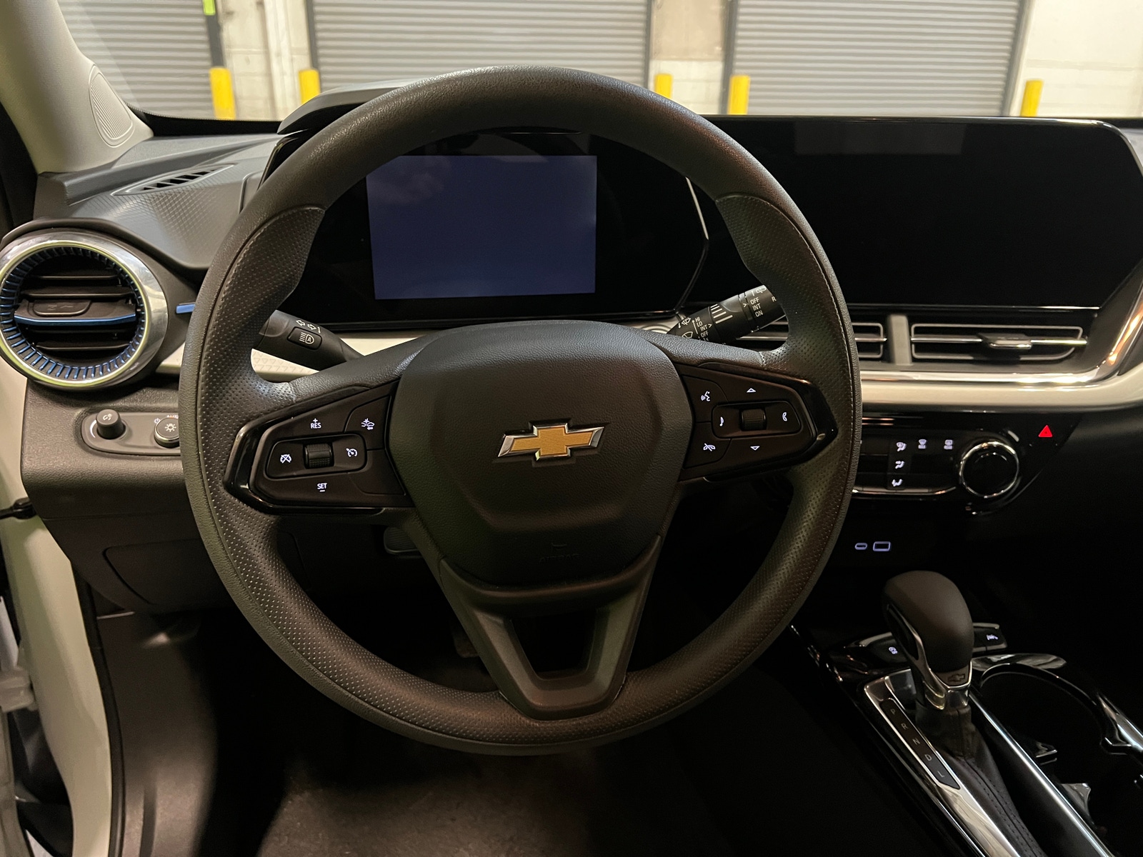 Thumbnail: 2025 Chevrolet Trax - 5