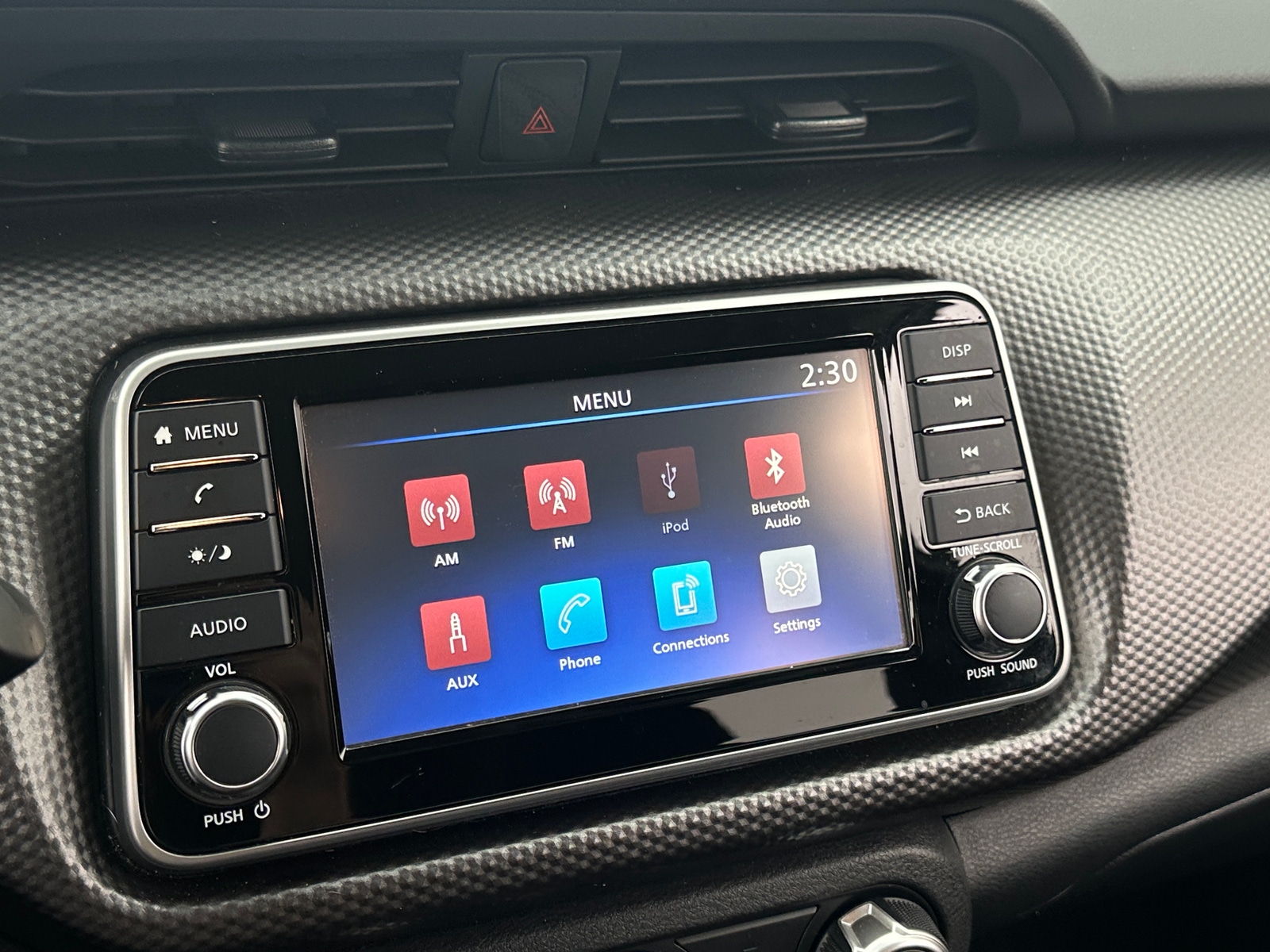 Thumbnail: 2020 Nissan Kicks - 4