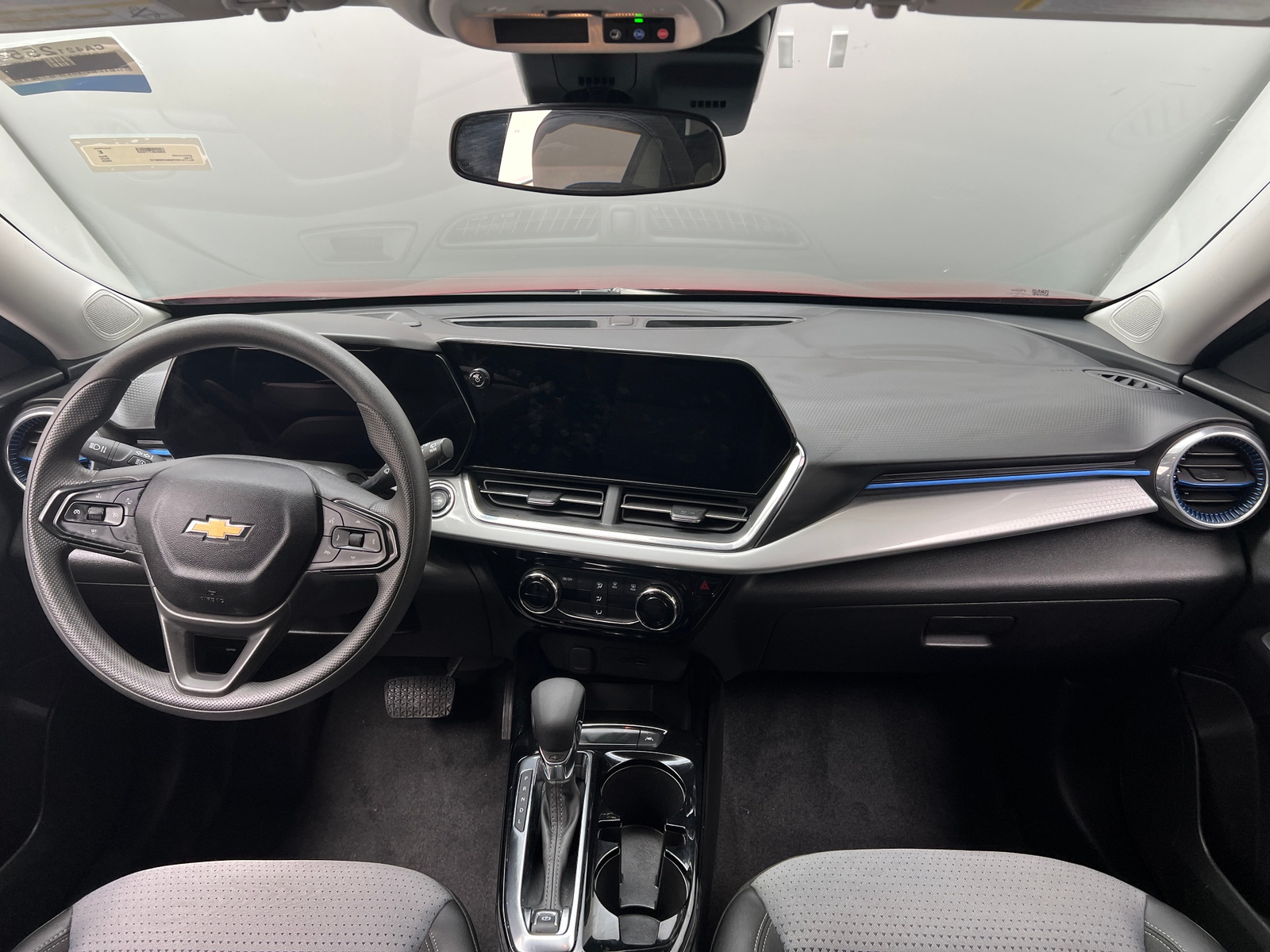 Thumbnail: 2025 Chevrolet Trax - 3