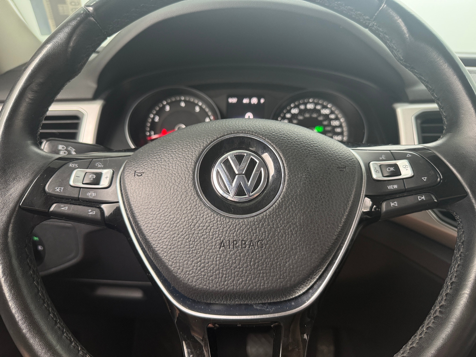 Thumbnail: 2019 Volkswagen Atlas - 4