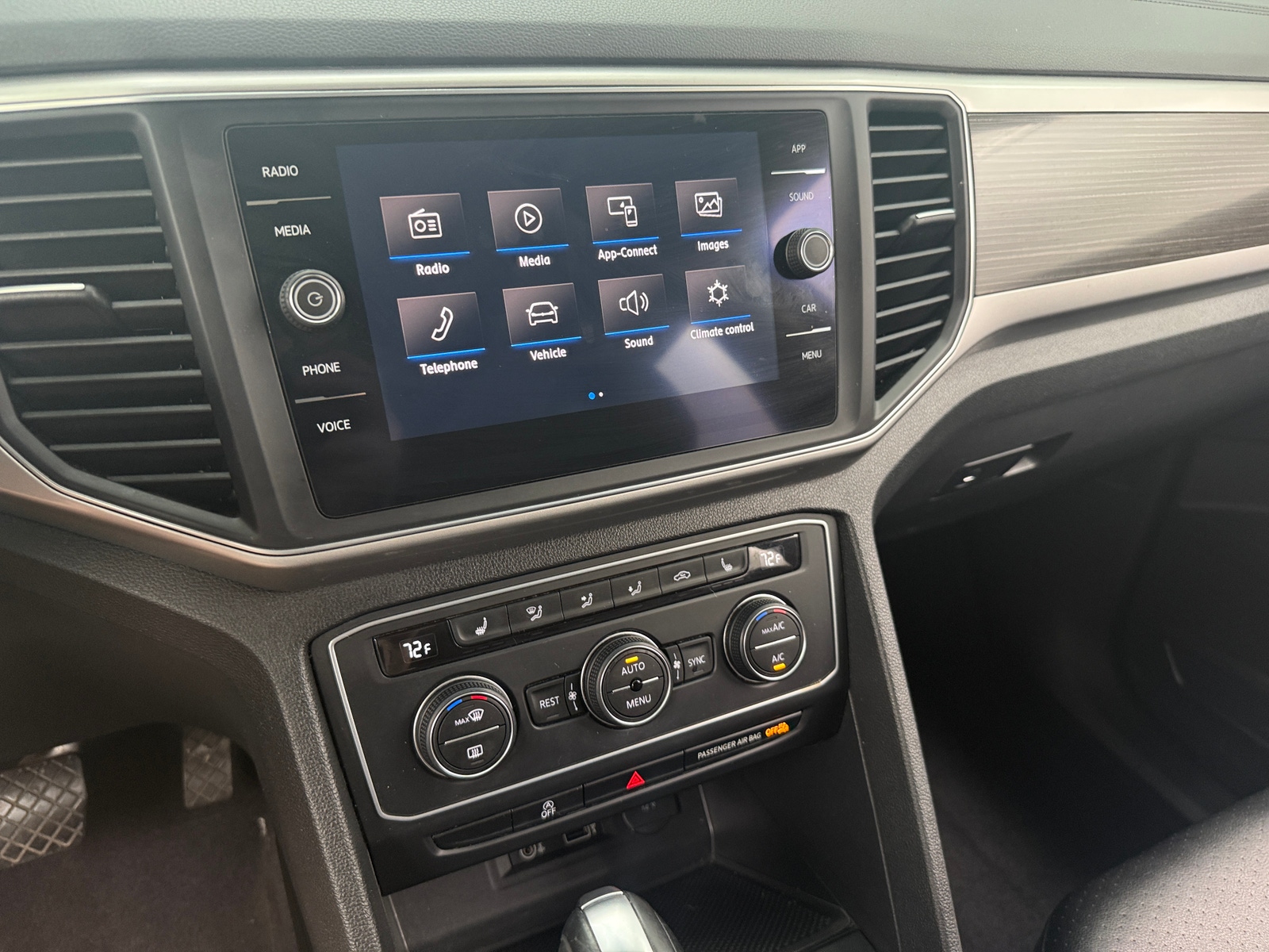 Thumbnail: 2019 Volkswagen Atlas - 3