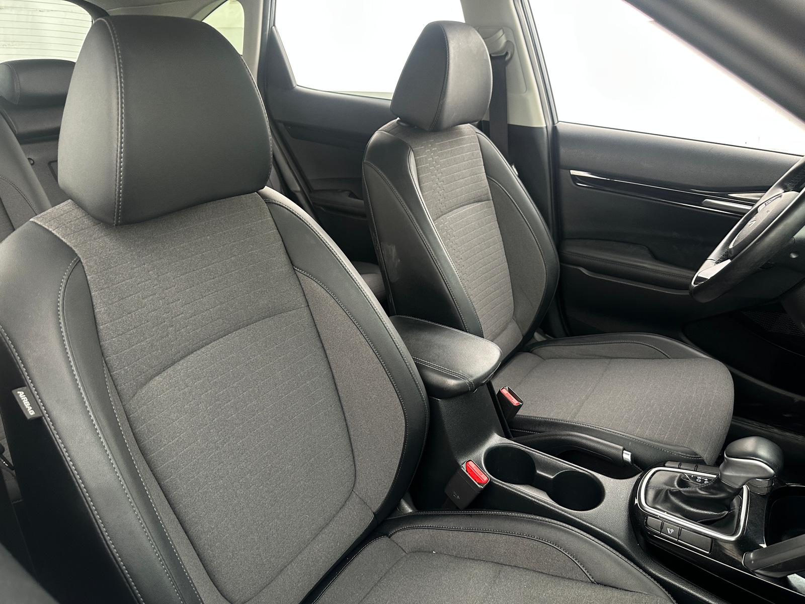 Thumbnail: 2023 Kia Seltos - 2