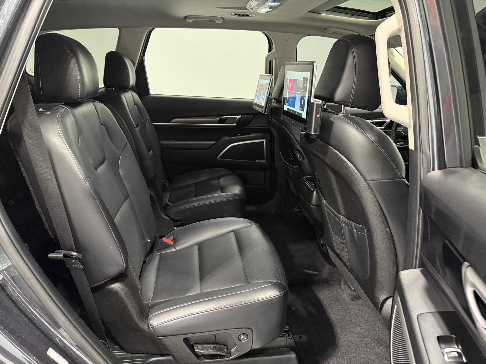 Thumbnail: 2022 Kia Telluride - 5